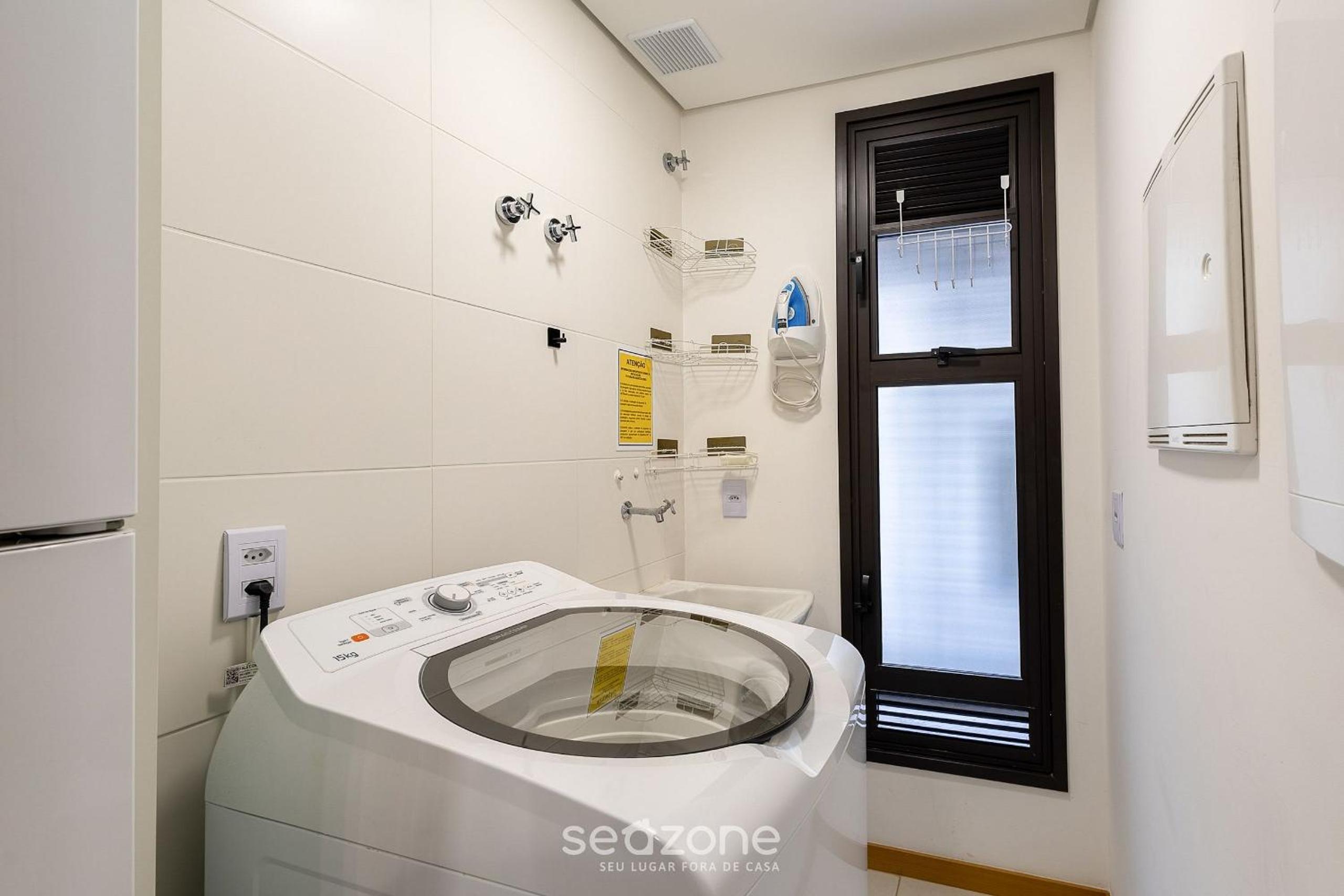 Apartments in Condominium w/ Great Infrastructure and 130 m from the Beach - AVR