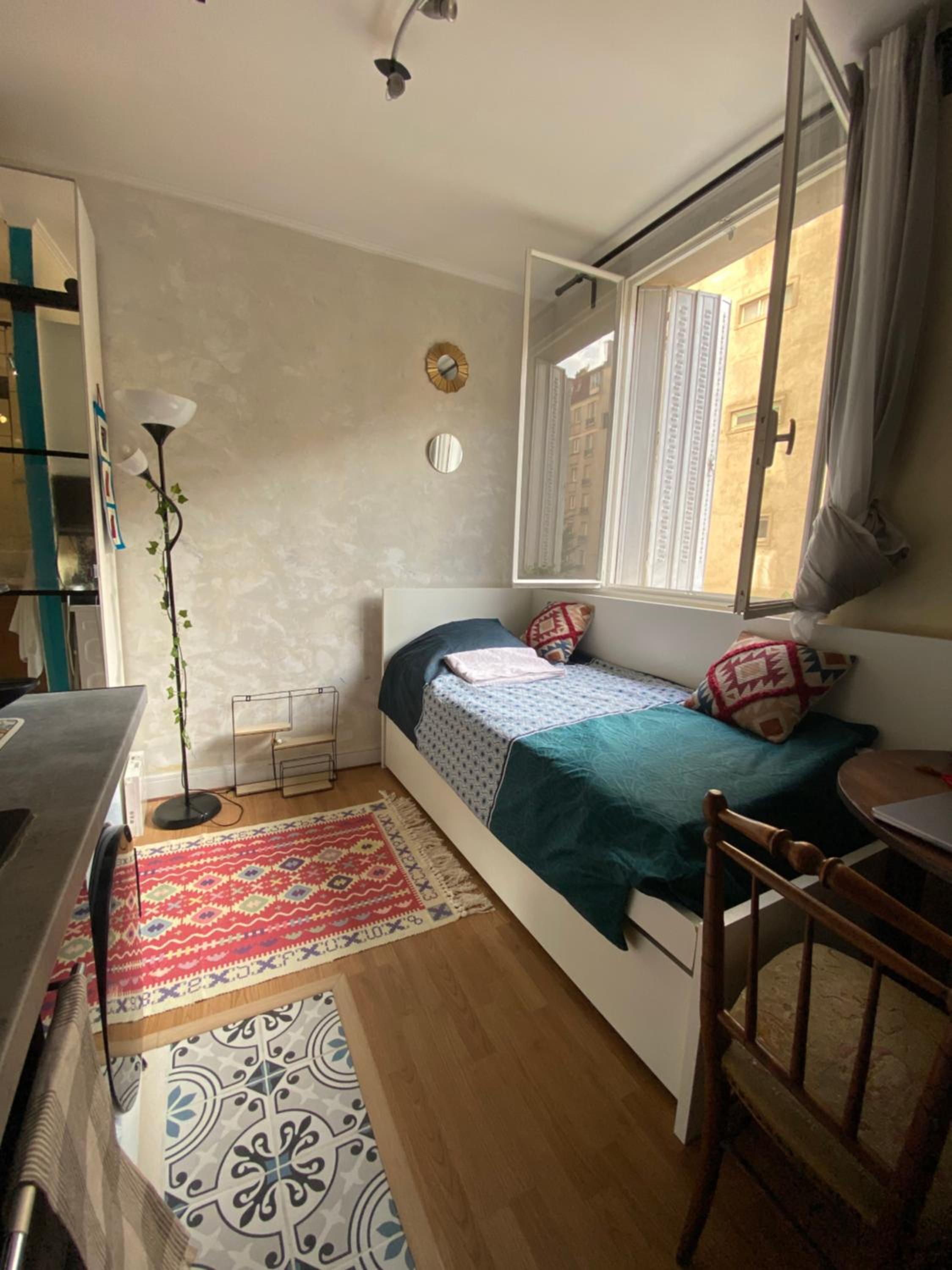 Charming Arty Studio