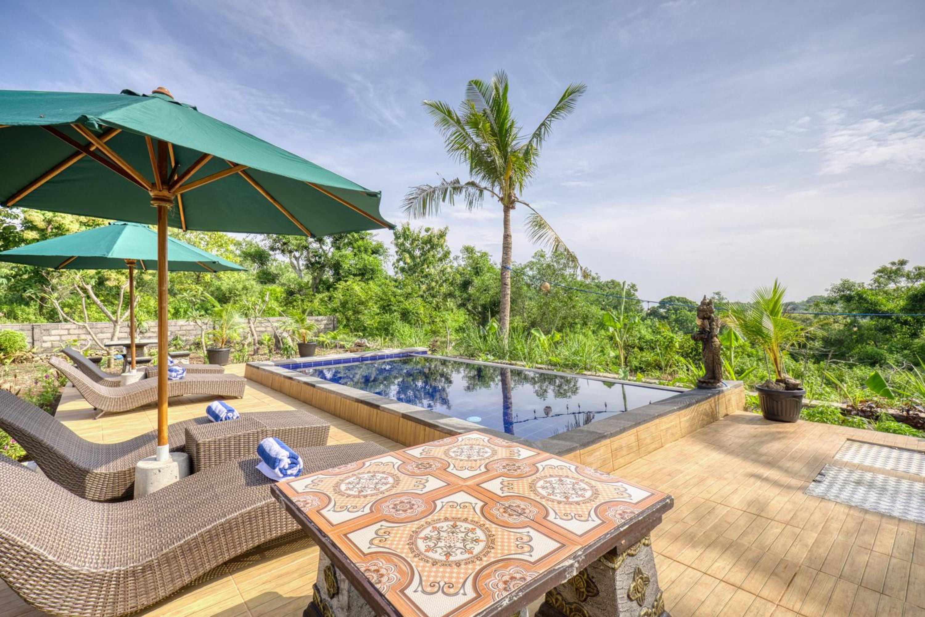 Lungguh Penida Hut