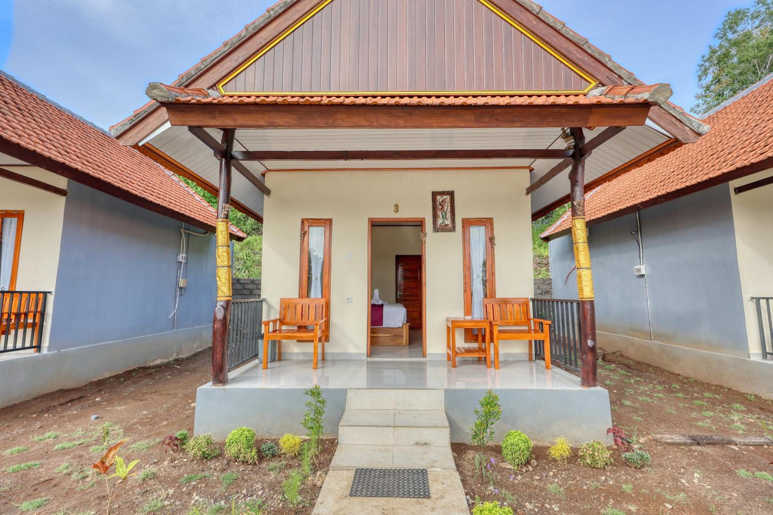 Lungguh Penida Hut