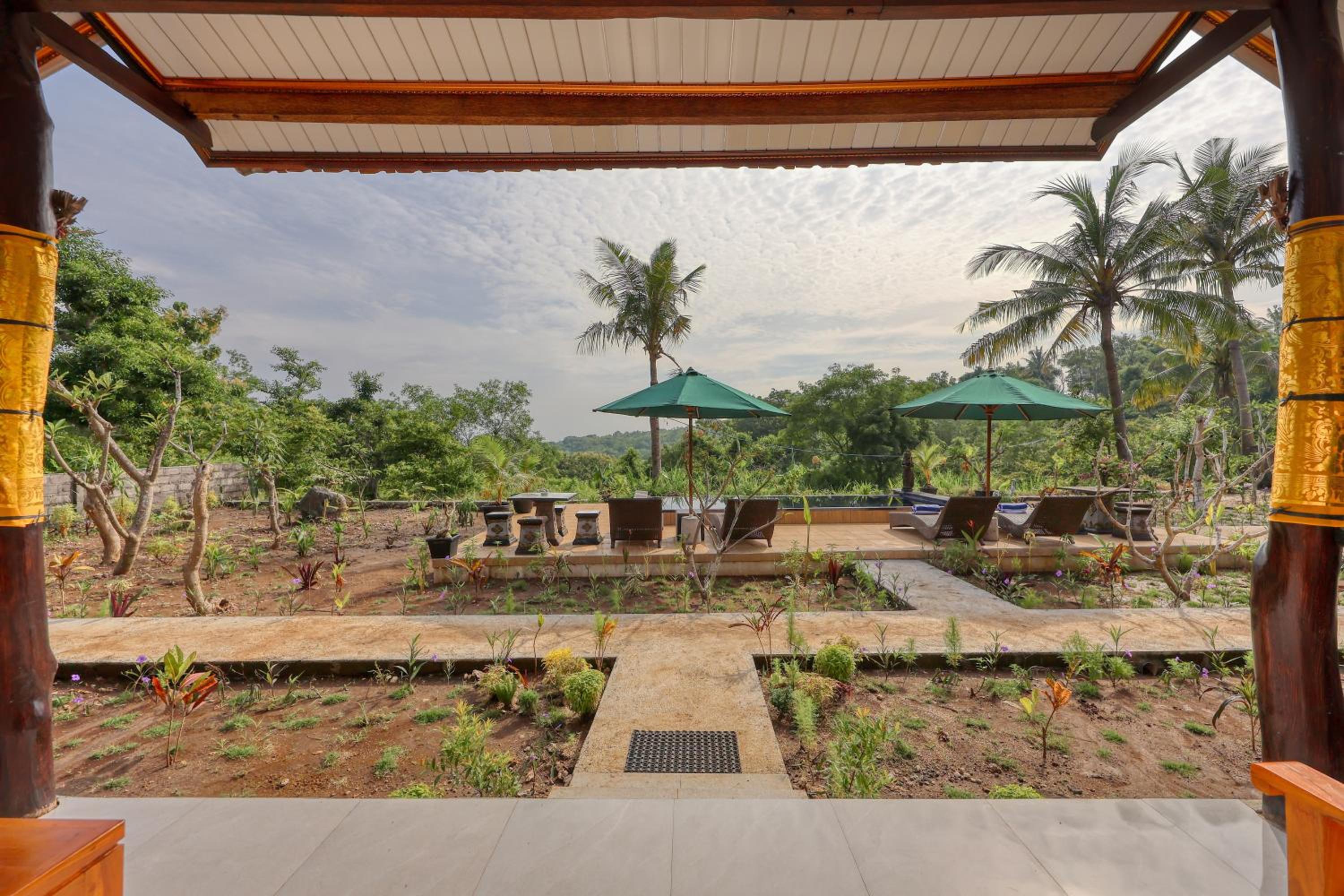 Lungguh Penida Hut