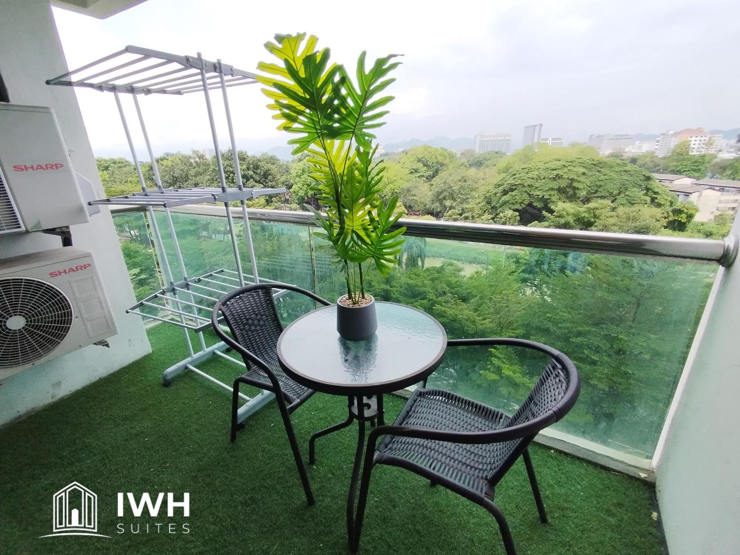 Kinta River Town Suites By IWH