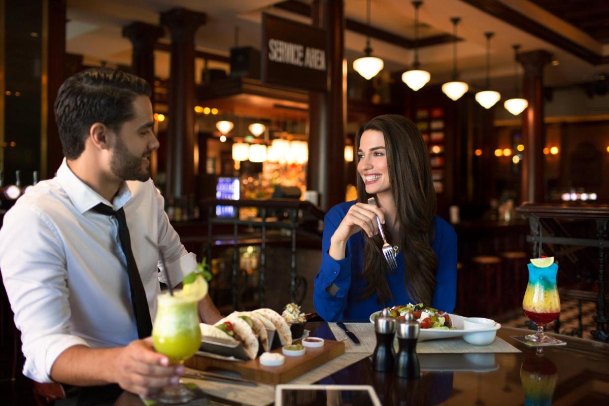 bar