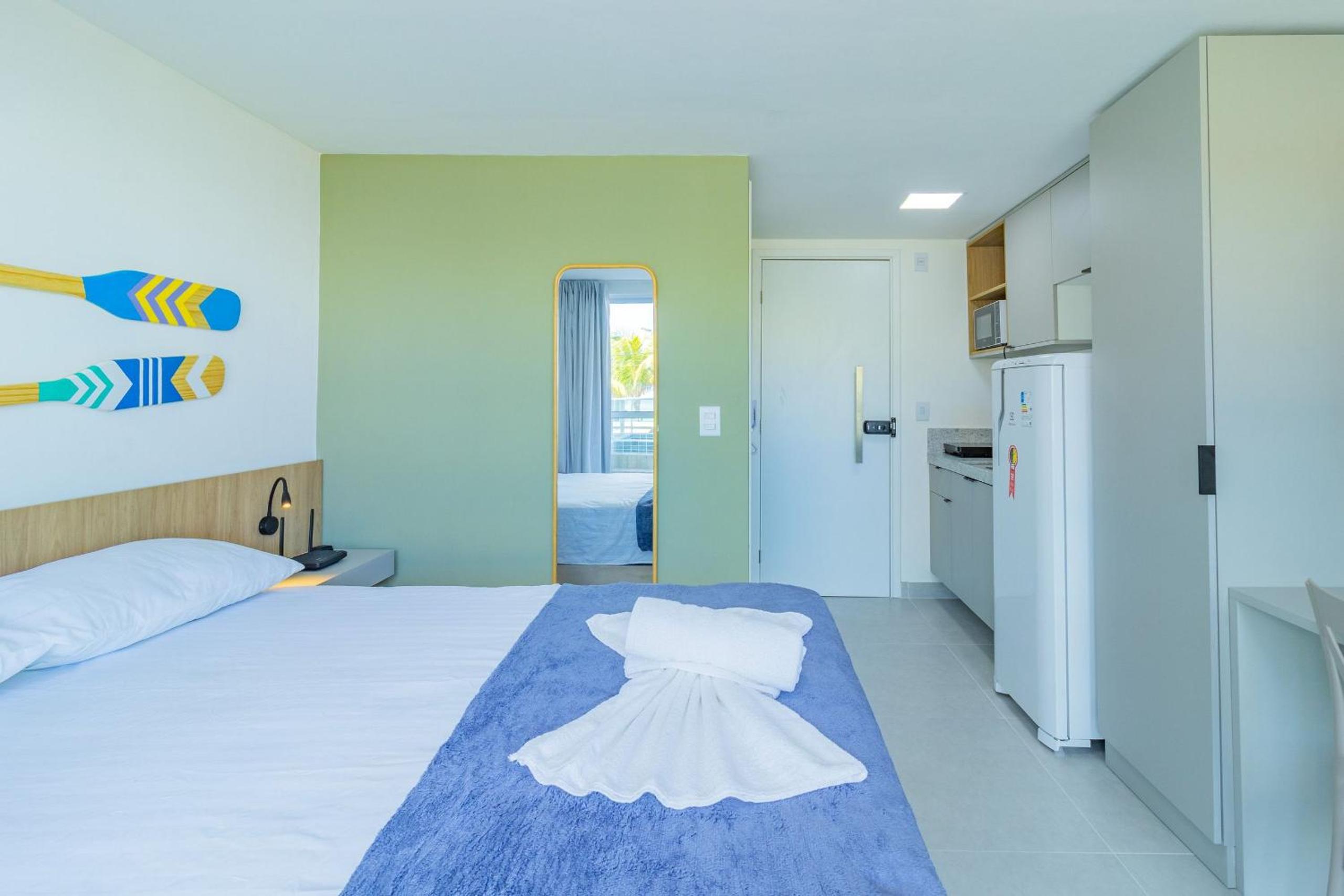 Ocean Blue #05 - Studio with pool by Carpediem