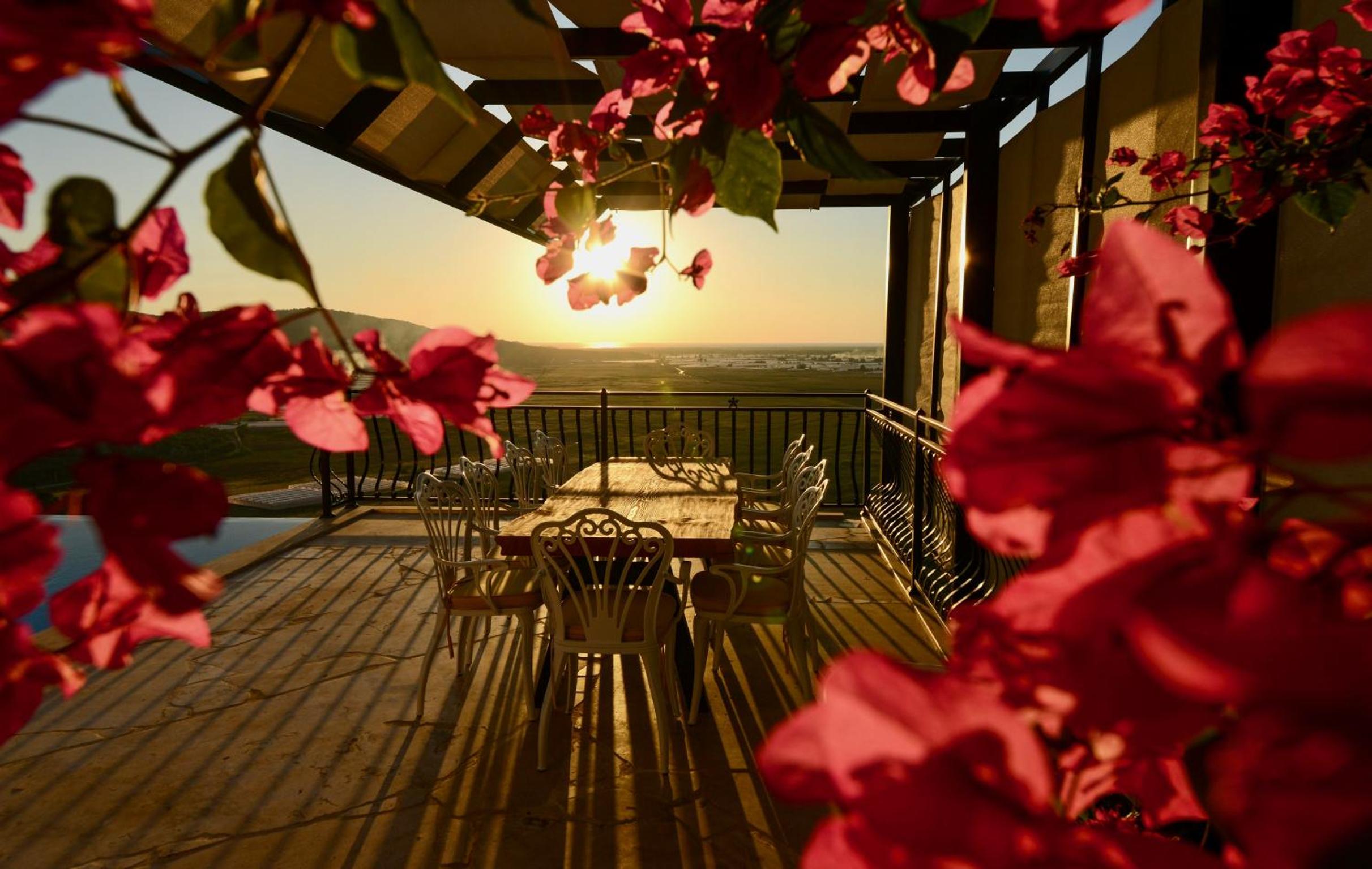 Asfiya Villa