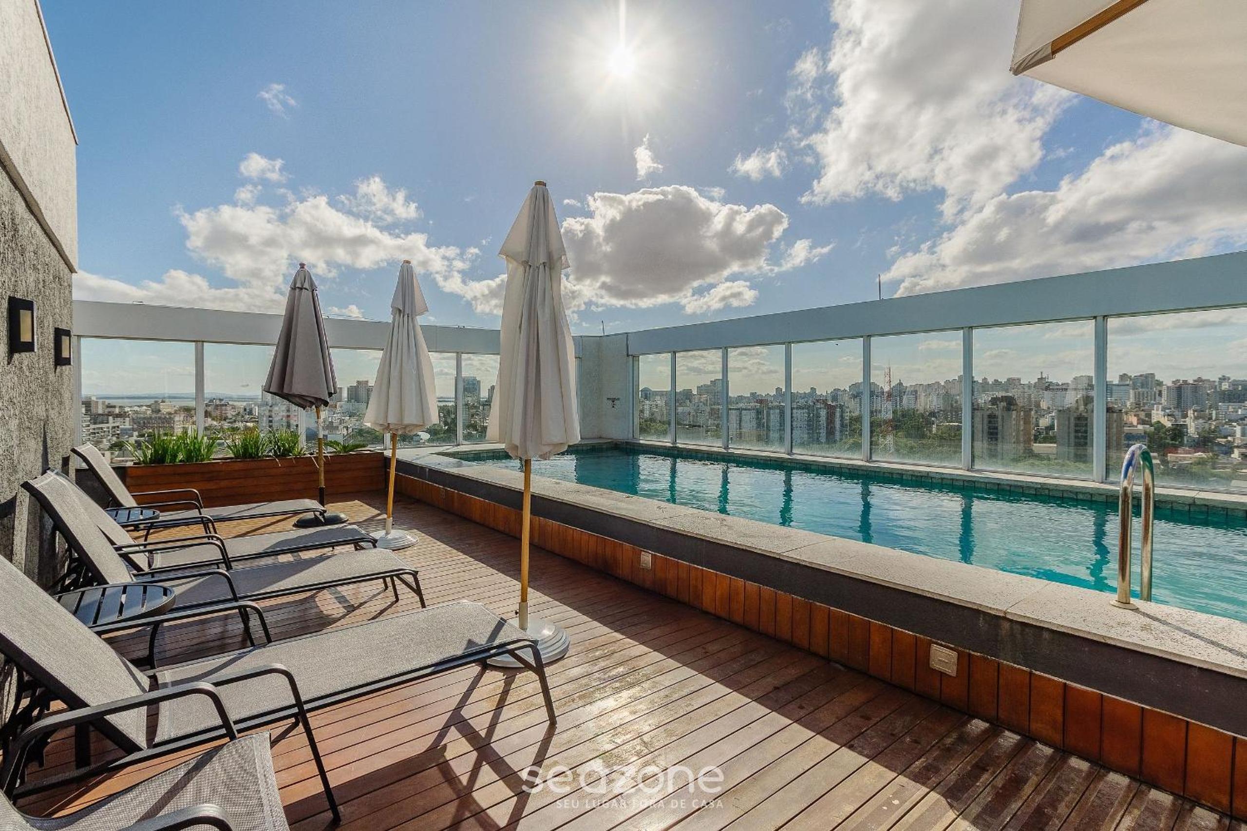 Lovely Apt in Condo w/ Pool & Garage RPF0605