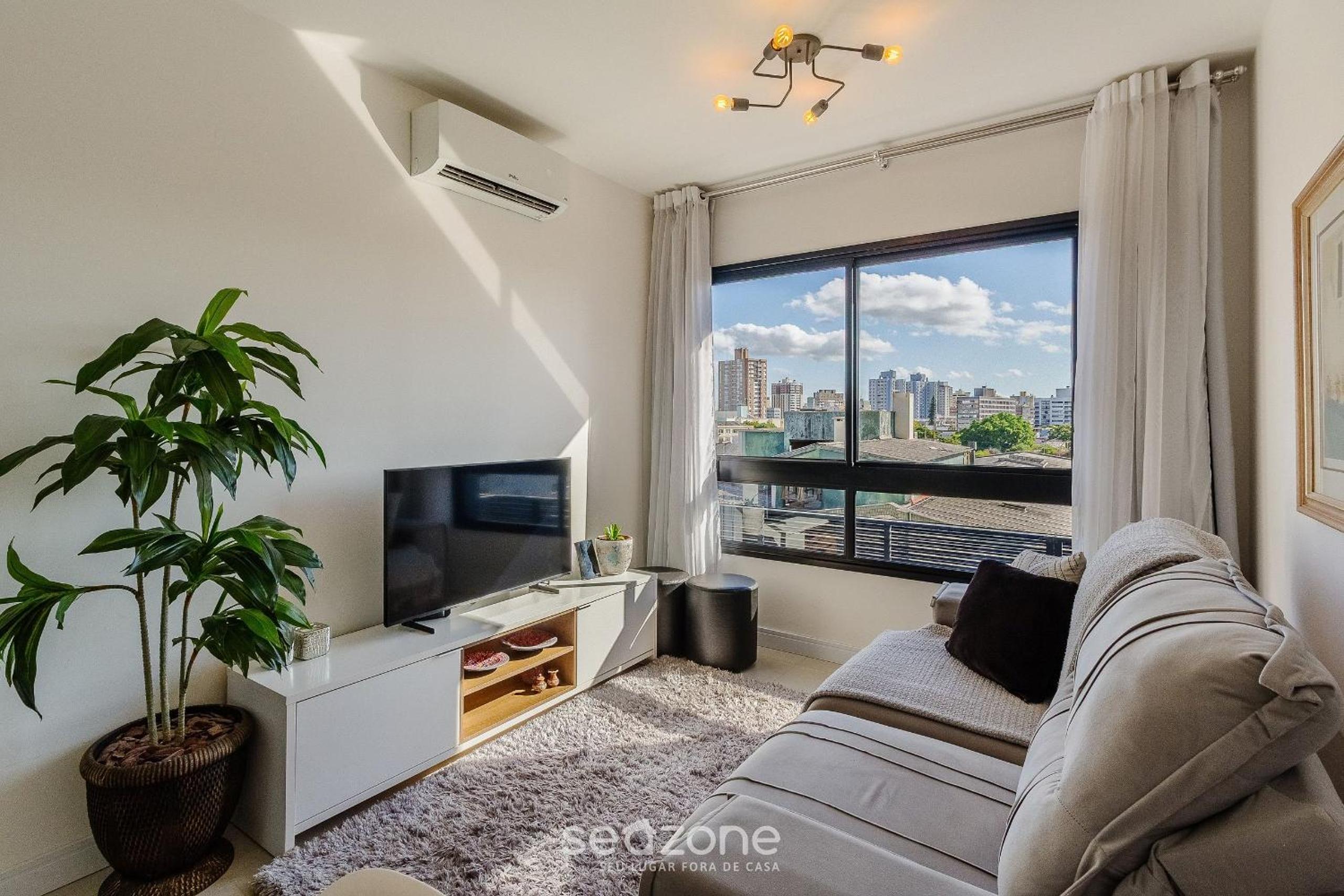 Lovely Apt in Condo w/ Pool & Garage RPF0605