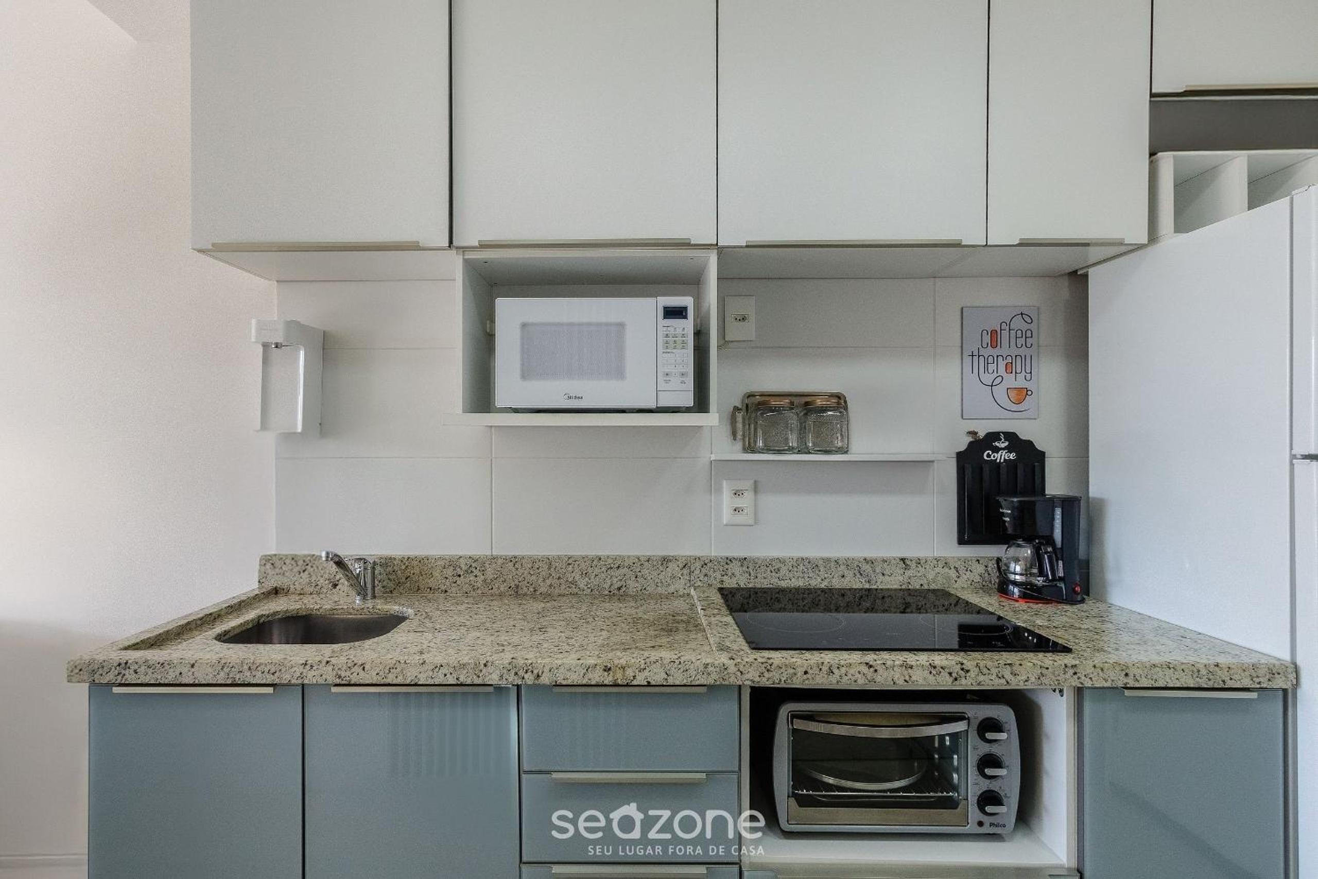 Lovely Apt in Condo w/ Pool & Garage RPF0605