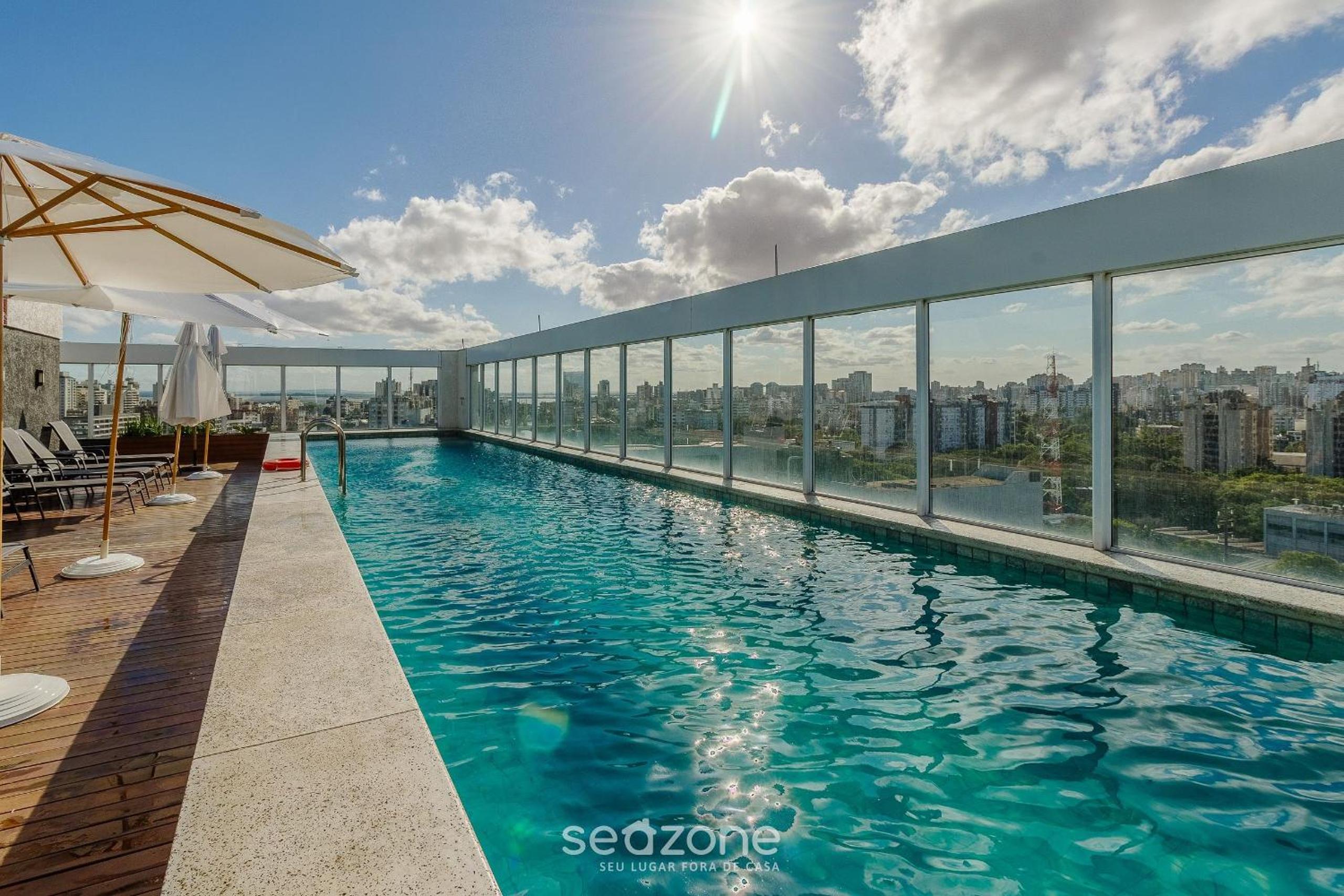 Lovely Apt in Condo w/ Pool & Garage RPF0605
