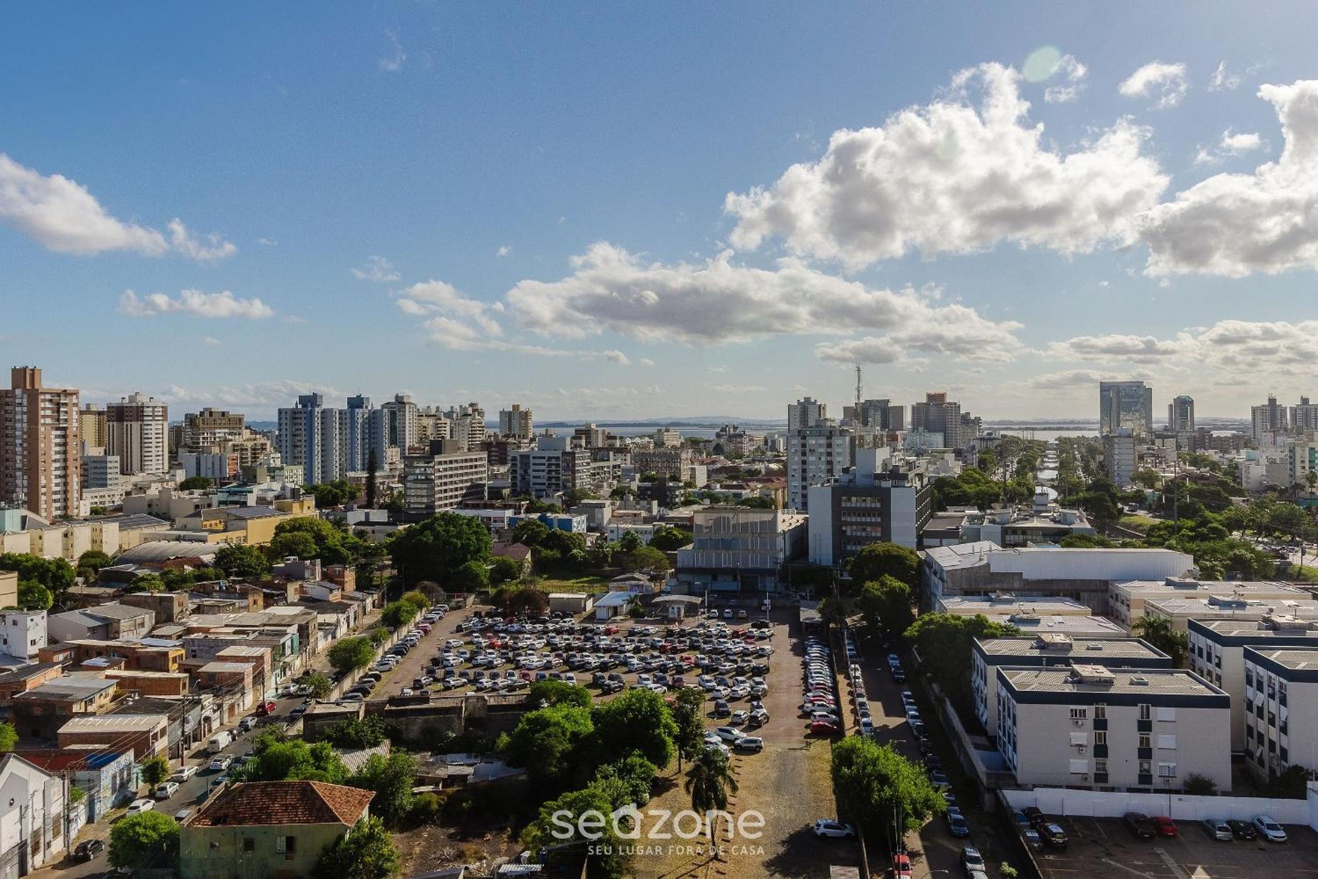 Lovely Apt in Condo w/ Pool & Garage RPF0605