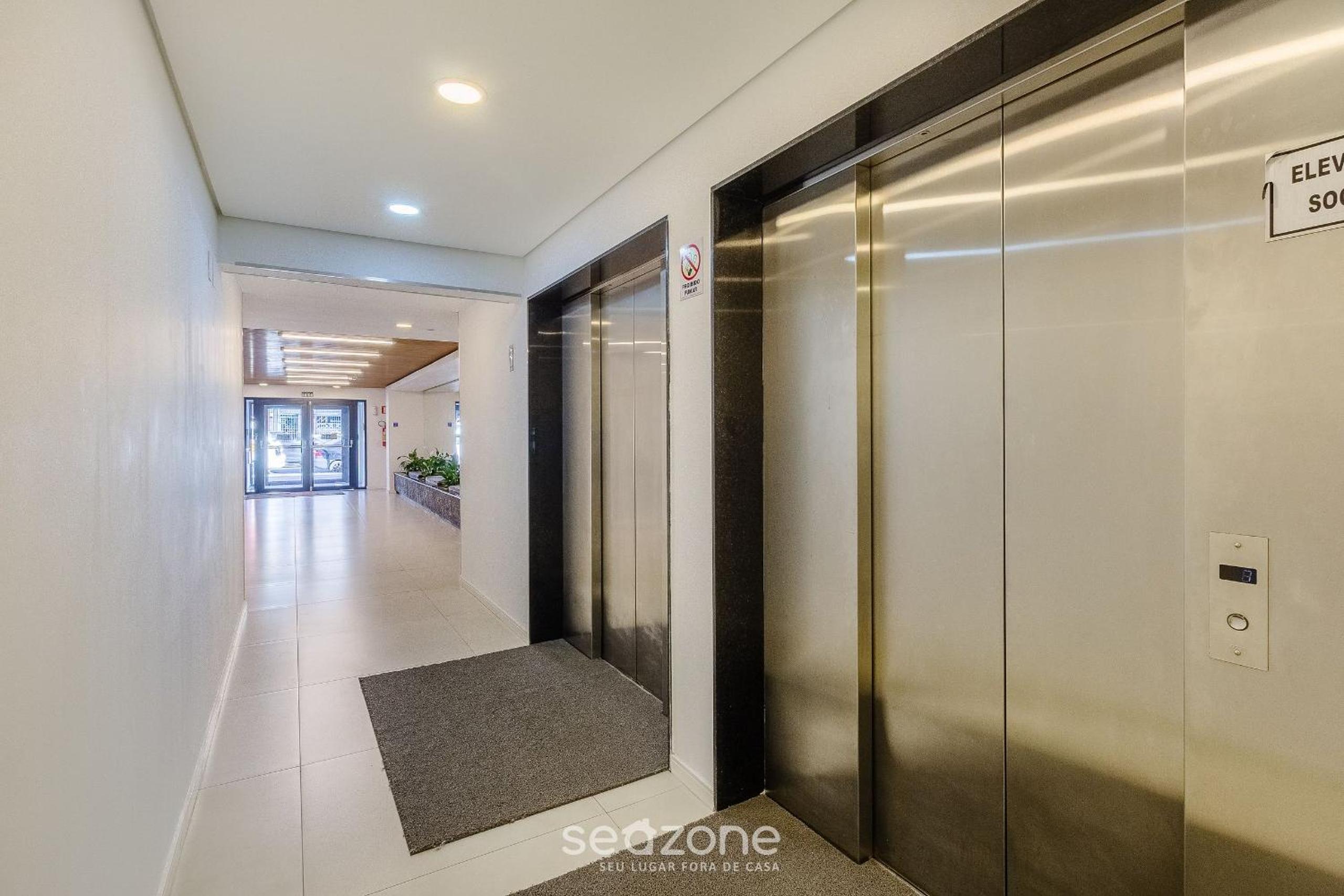 Lovely Apt in Condo w/ Pool & Garage RPF0605