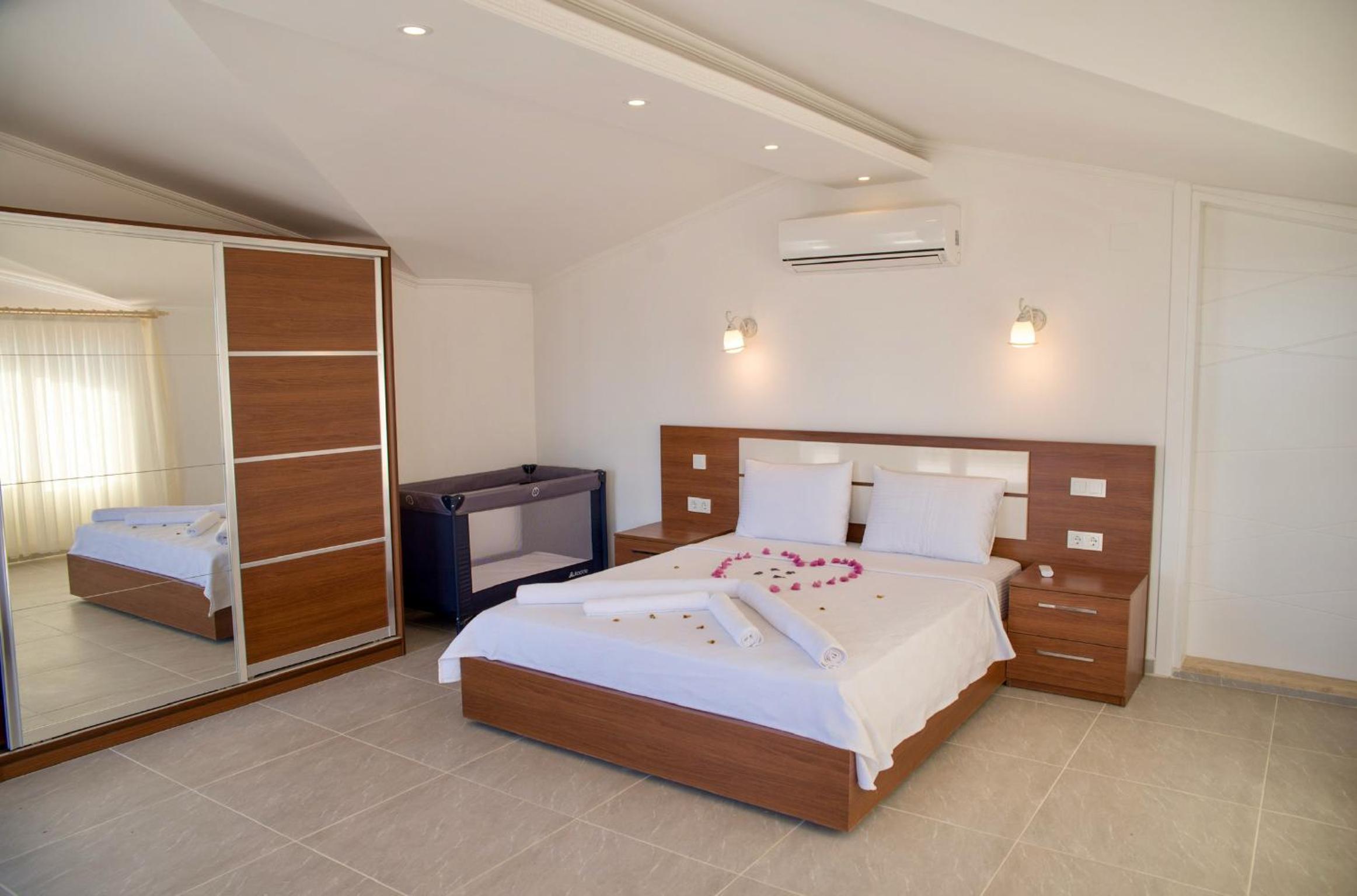 Asfiya Villa