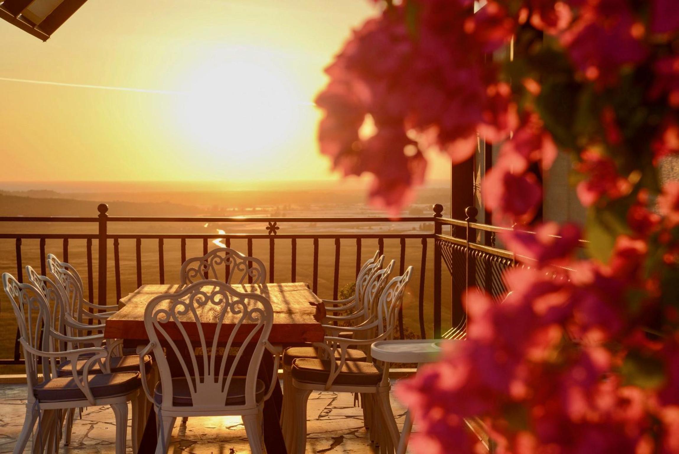 Asfiya Villa