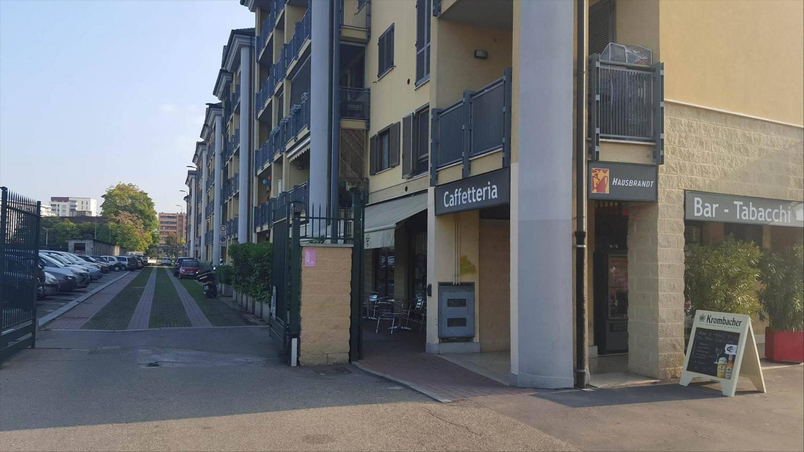 Cozy Suite Rogoredo Apartment next to the metro and train station