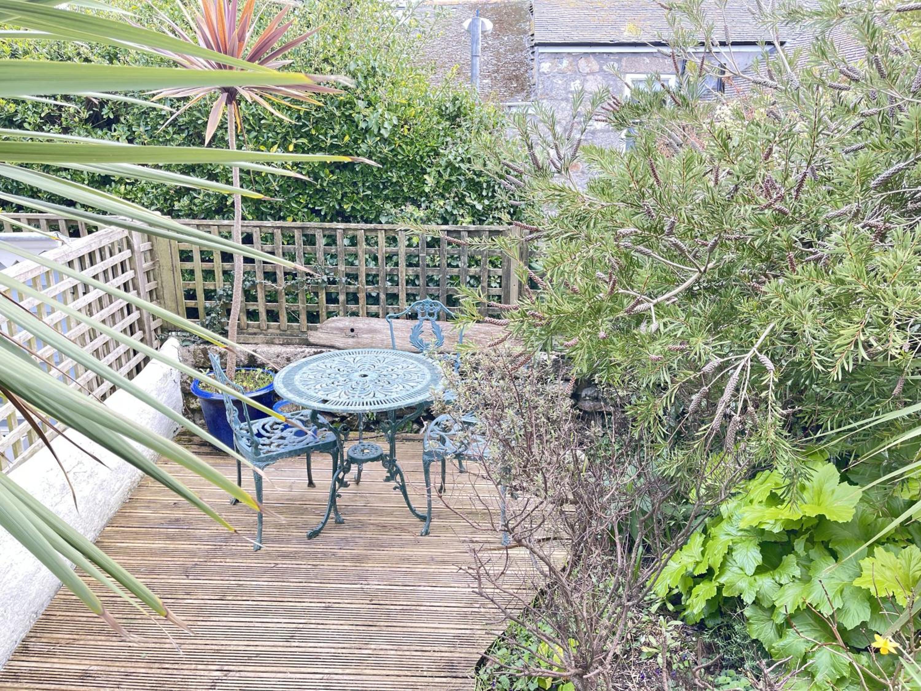 9 Bowling Green Terrace