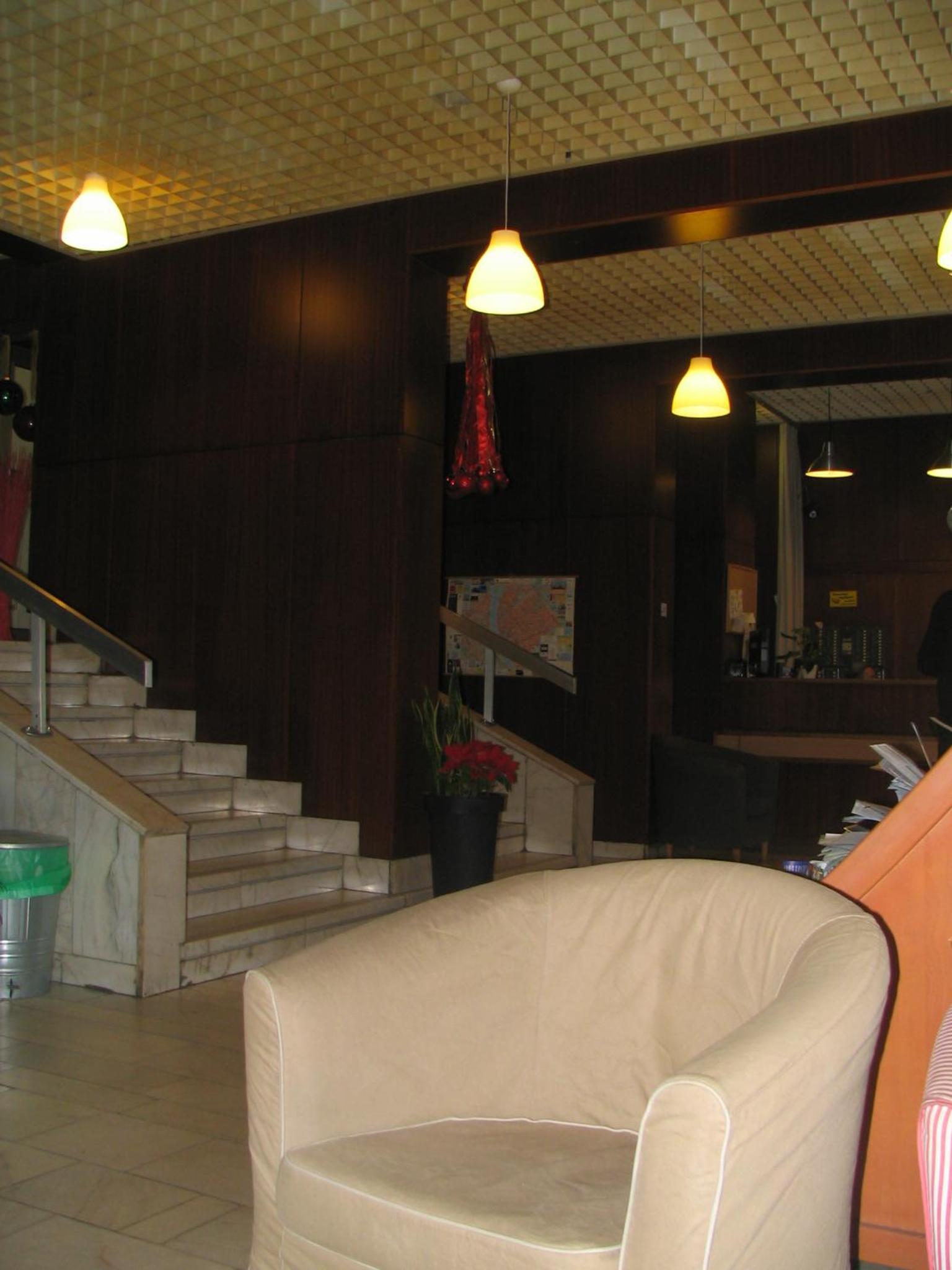 Apartments Leslie