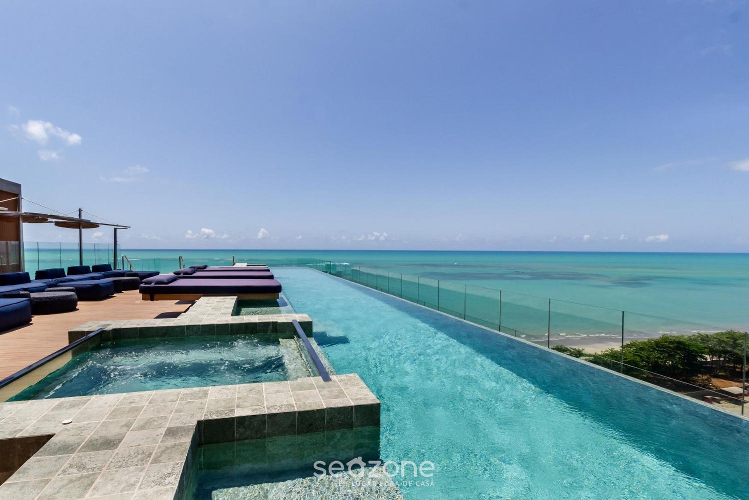 NWTs - Studios in Building with Sea View