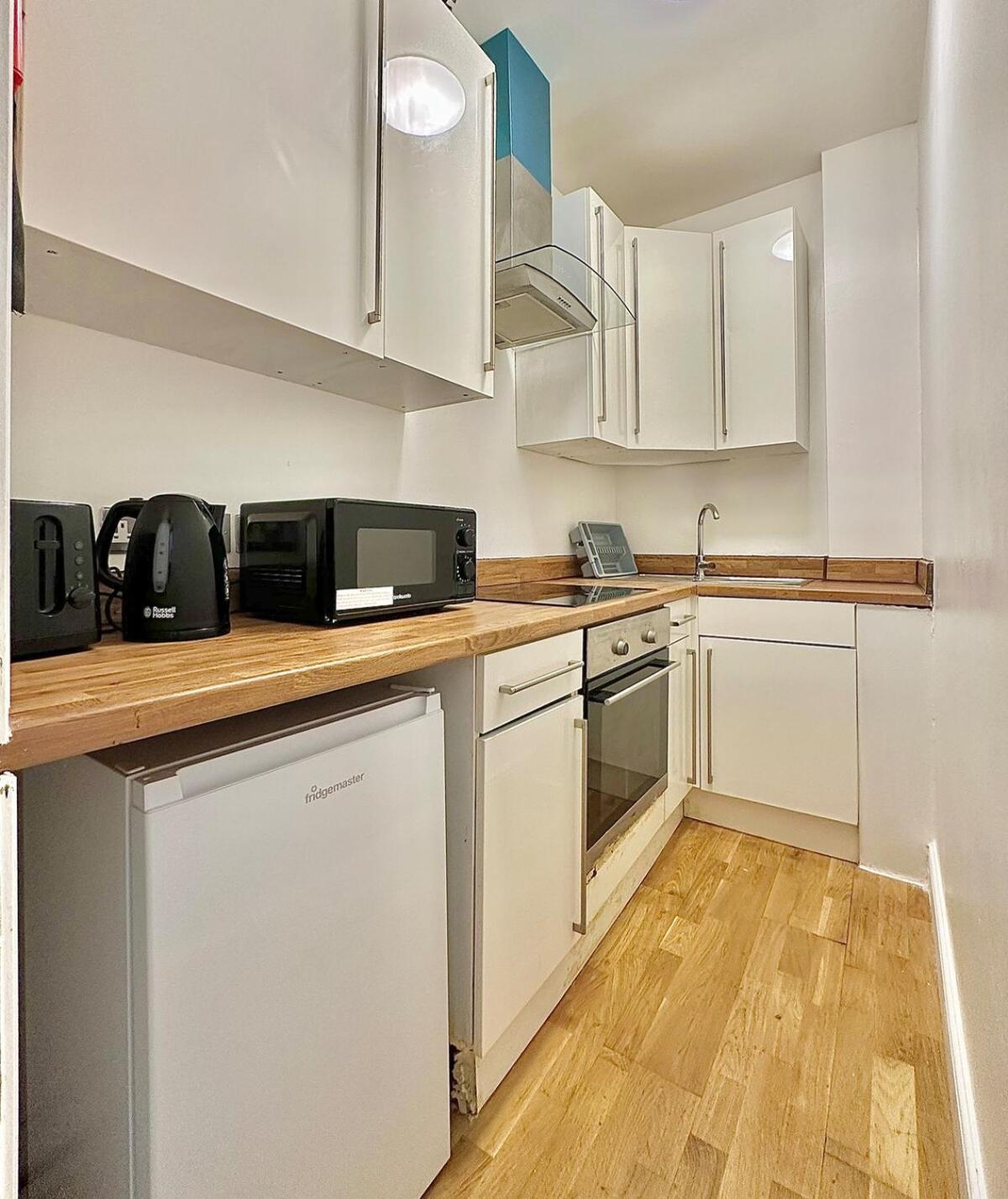 Bright flat in Maida Hill