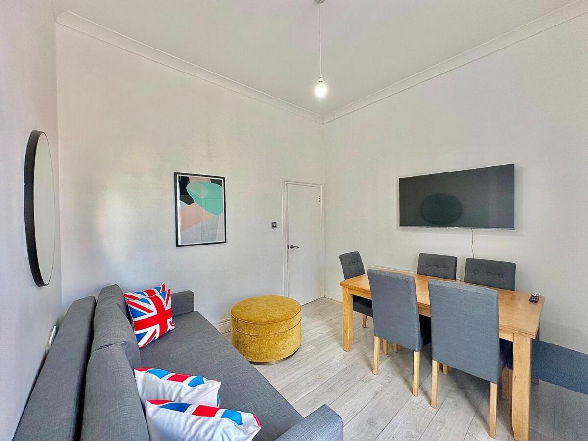 Bright flat in Maida Hill