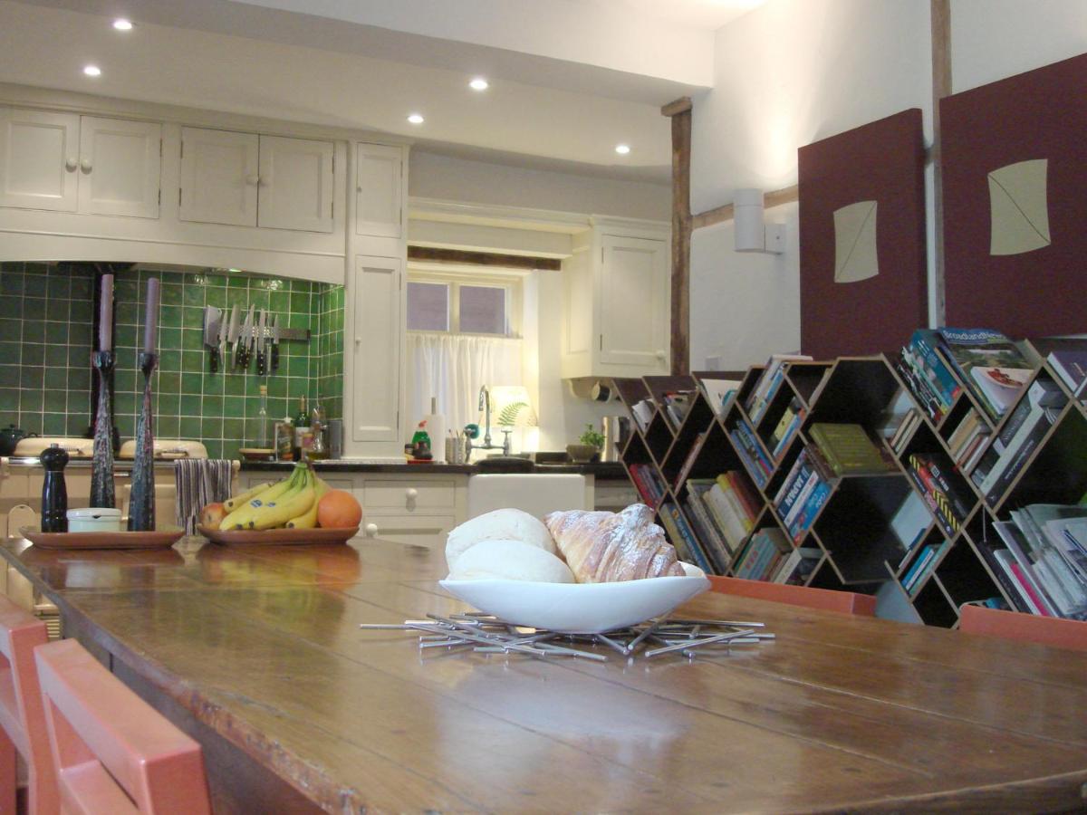 Tinsmiths House view 4