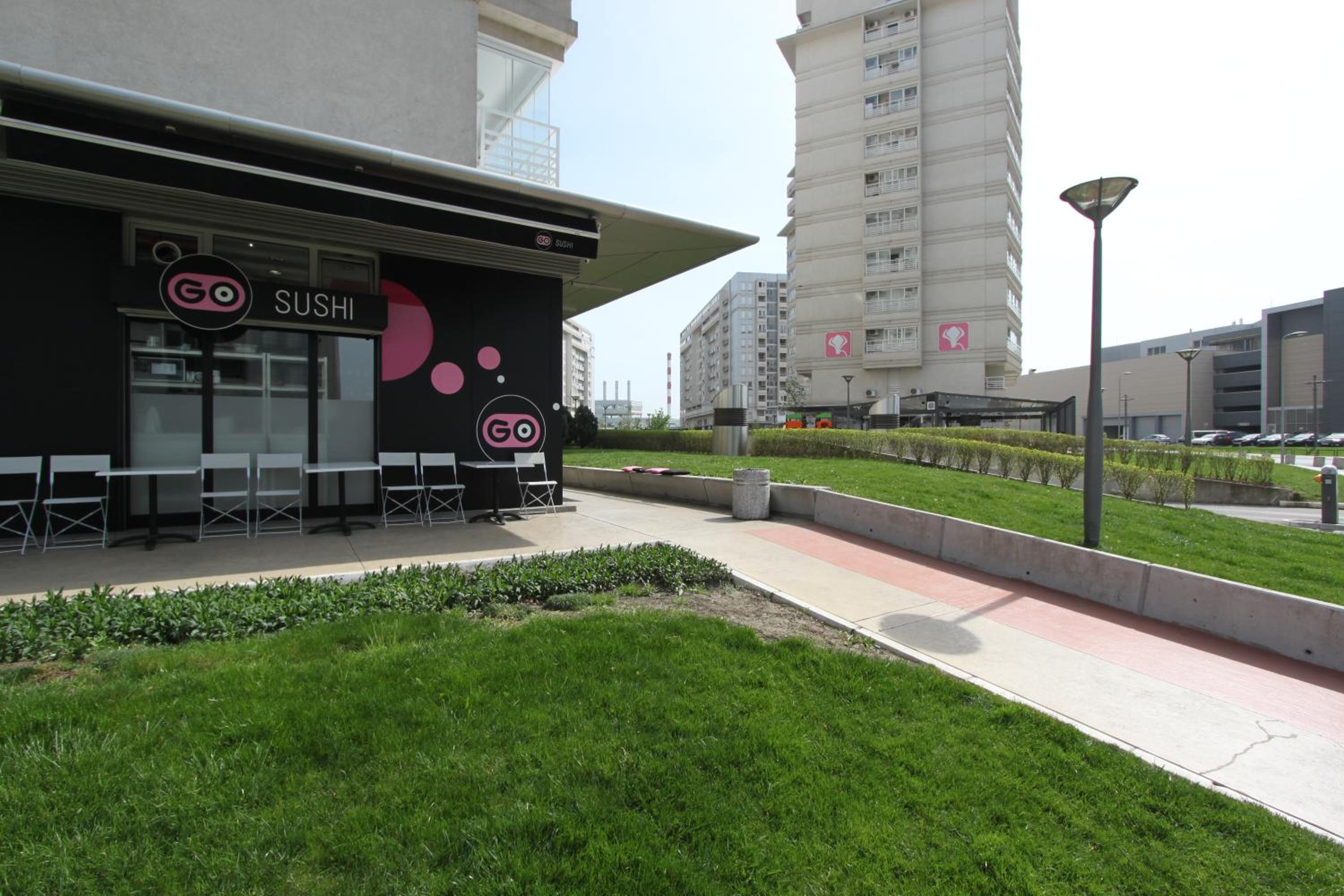 New Belgrade Apartments, parking 5 eur per day view 5