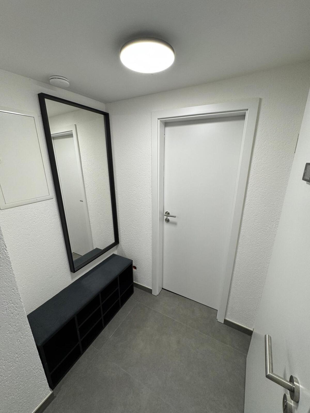 Luxus-Apartment im Herzen von Ludwigsburg - - WLAN - Klima - 24h Check-In - Waschmaschine - Terrasse - 200m vom Schloss und vom Ludwigsburger Marktplatz - 