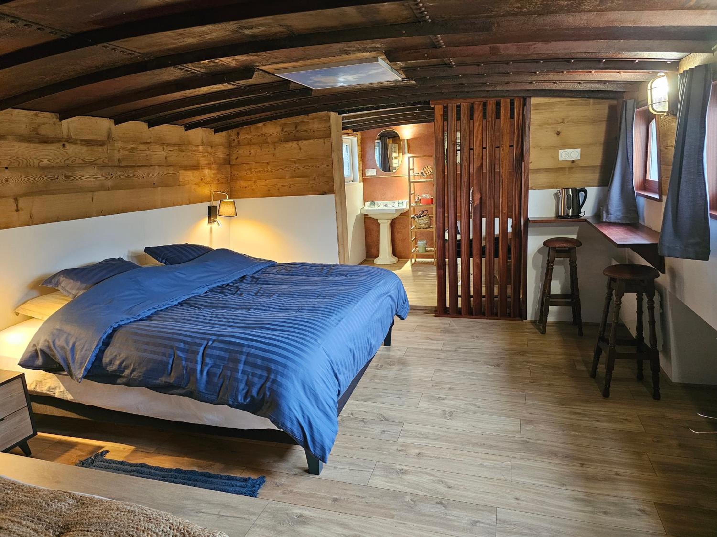 La Péniche - Gîte de groupe insolite