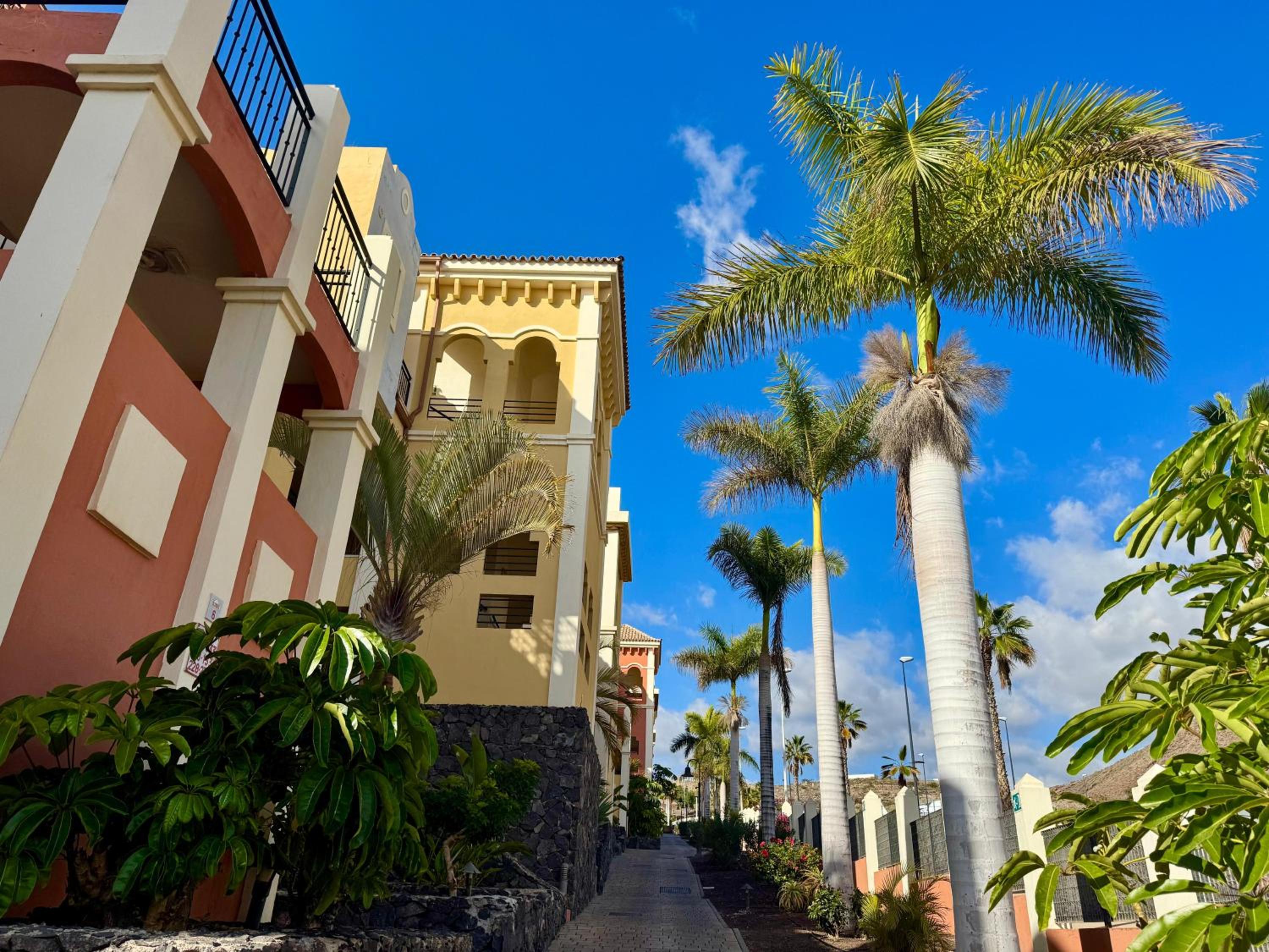 Prime Las Americas Getaway - Apartment with Huge Private Terrace & Pool Access