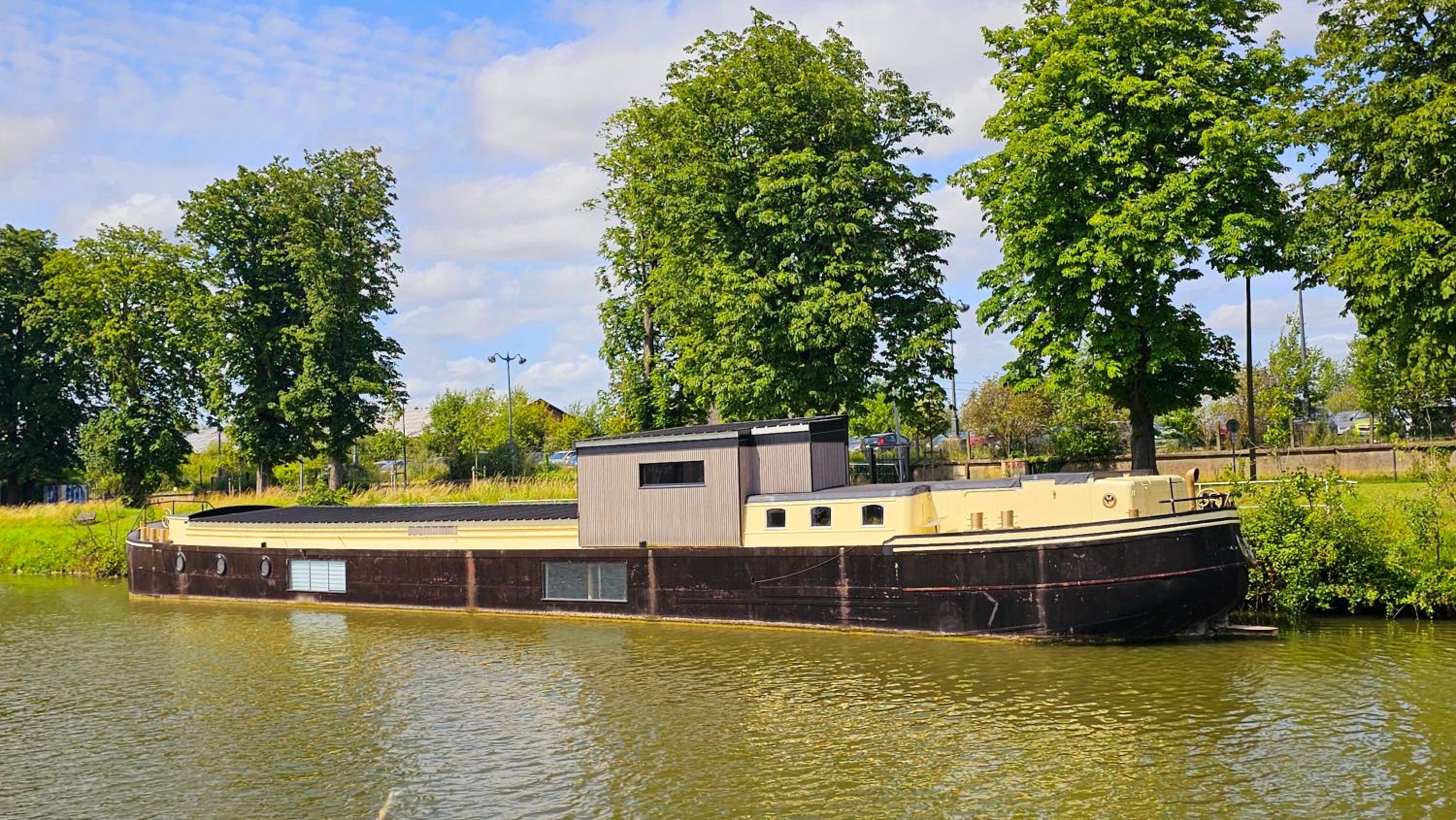 La Péniche - Gîte de groupe insolite