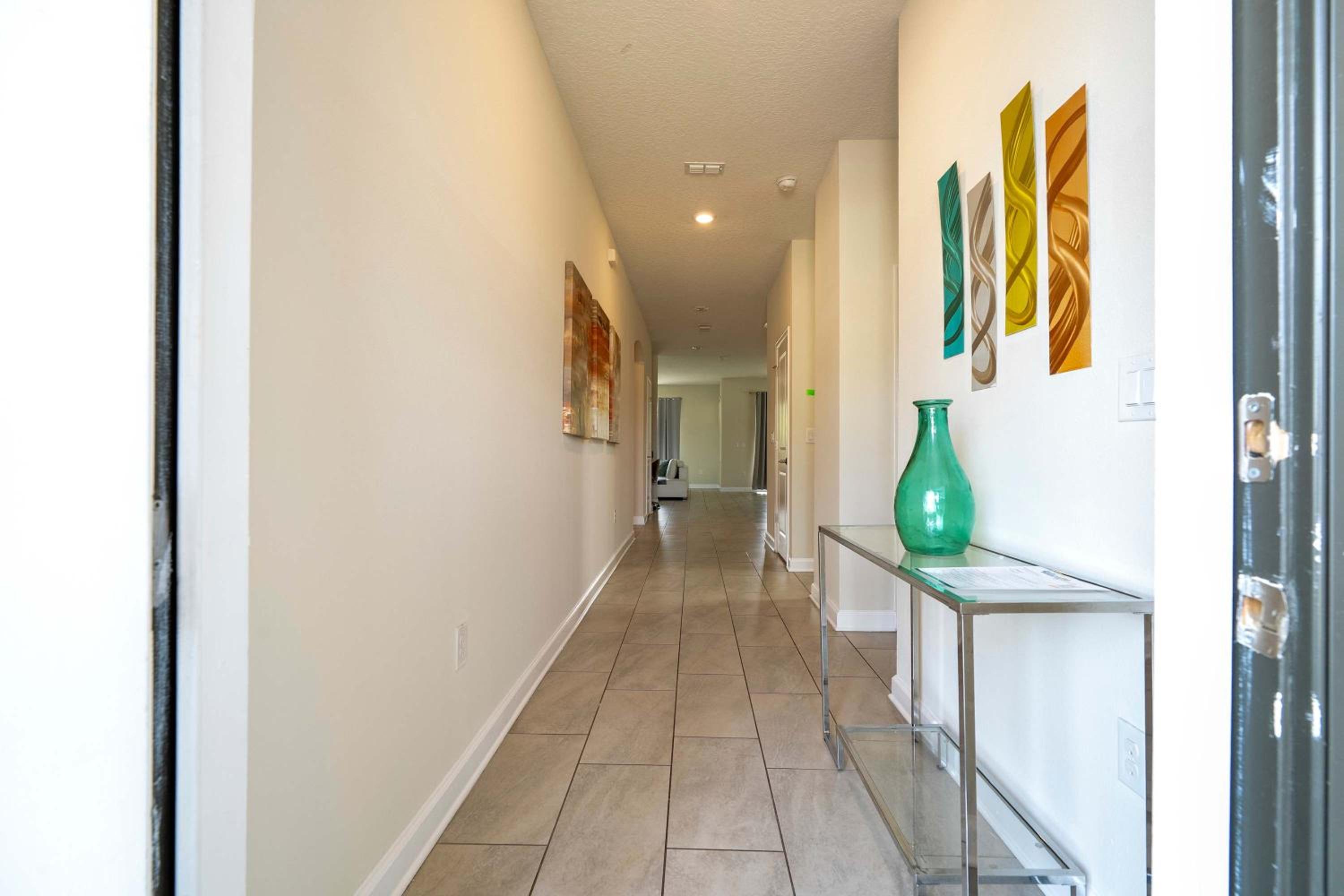 Stunning Game Room & Pool Jacuzzi Storey Lake 2799