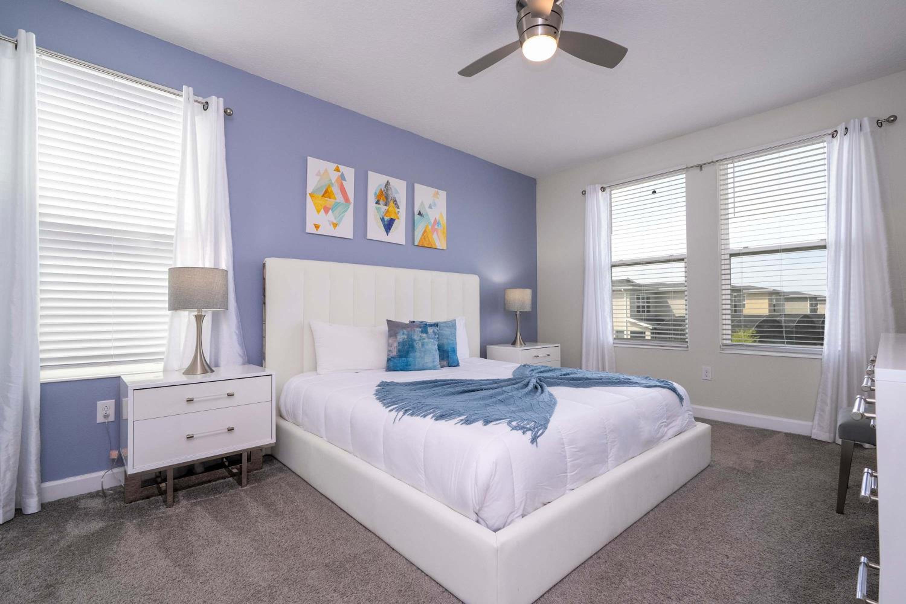 Stunning Game Room & Pool Jacuzzi Storey Lake 2799