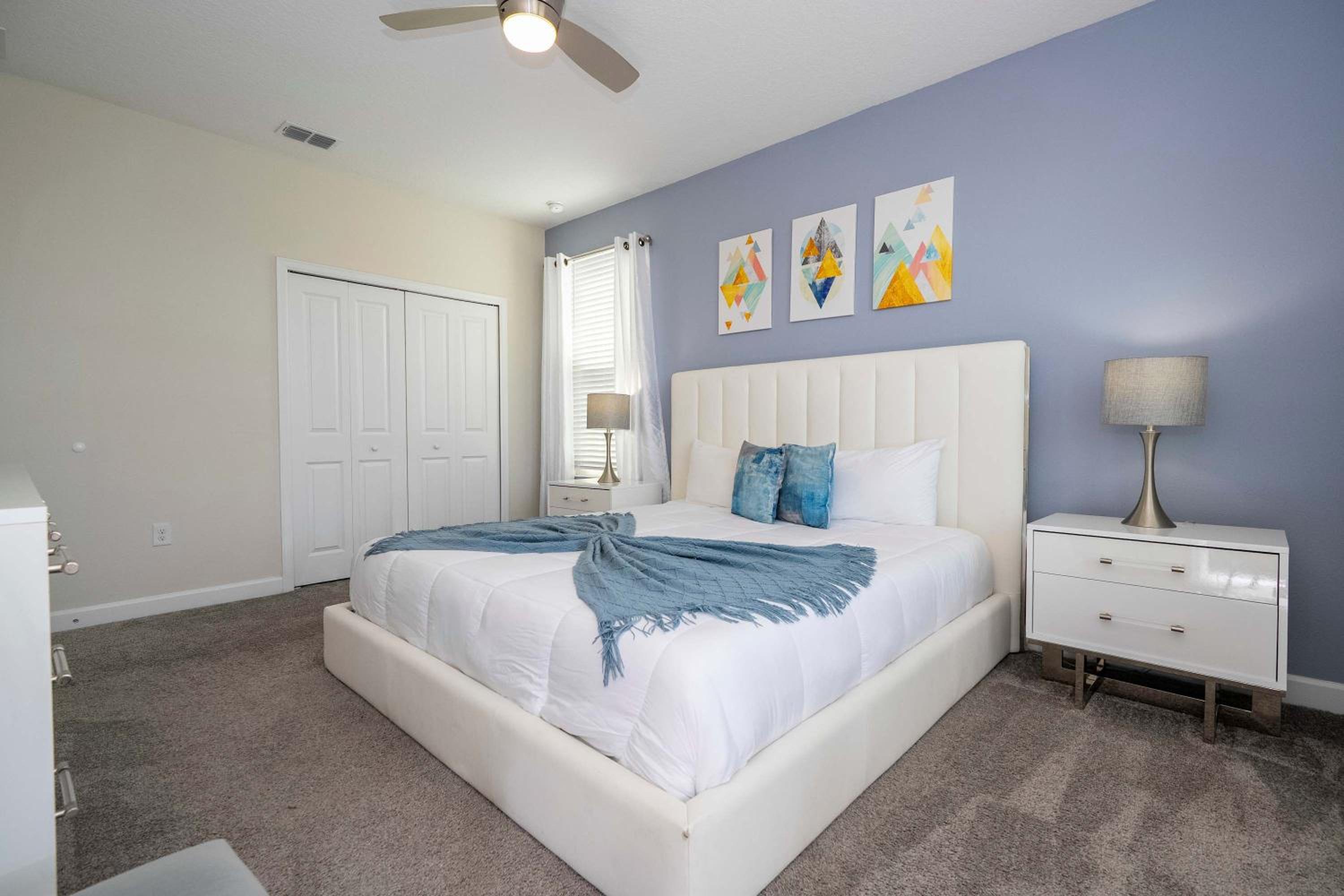 Stunning Game Room & Pool Jacuzzi Storey Lake 2799
