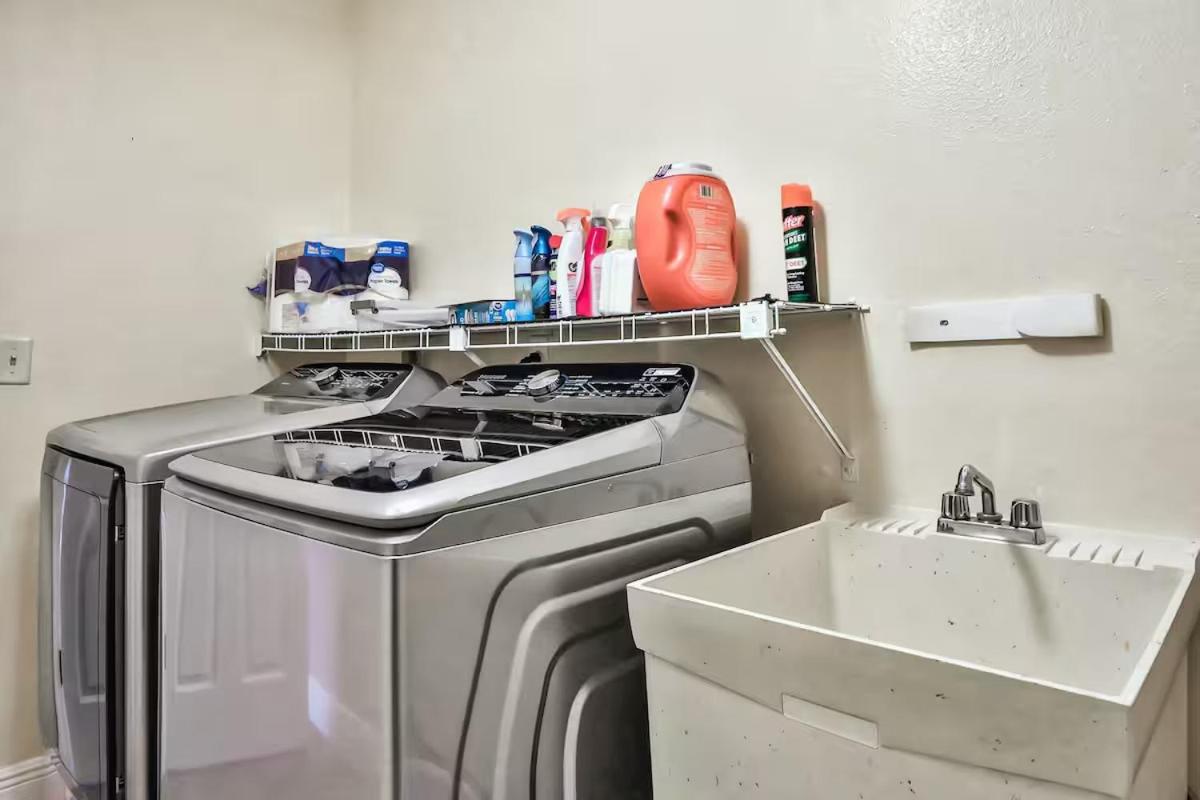 Renovated 3BR Dog Friendly Pond View WD