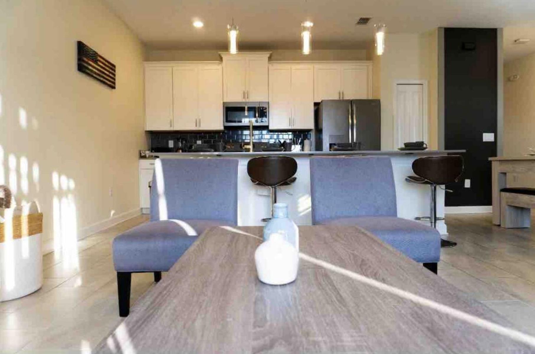 Modern Villa, Private Pool, Near Theme Parks and Full Resort Access