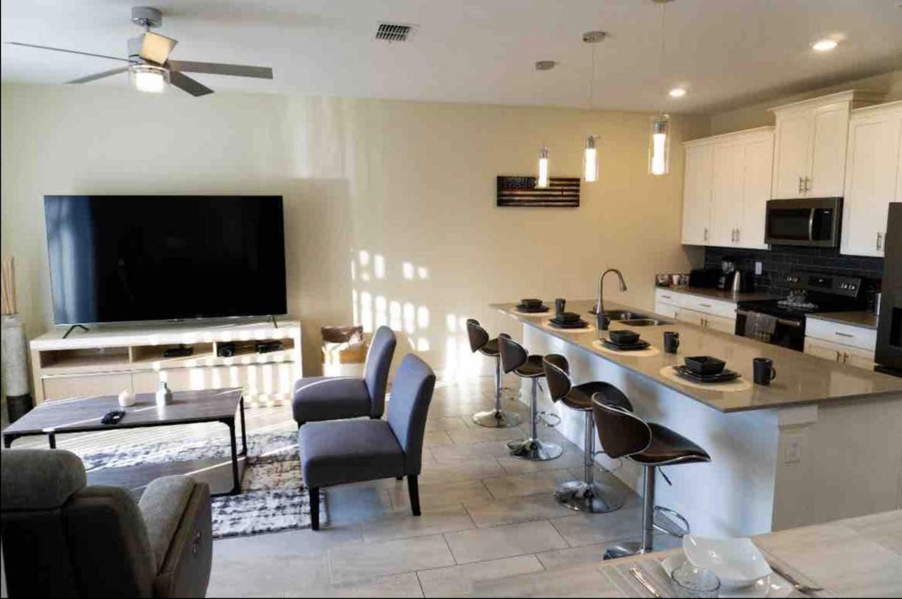 Modern Villa, Private Pool, Near Theme Parks and Full Resort Access