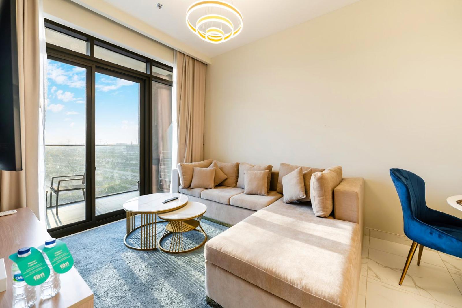 FAM Living - Getaway in Meydan - Modern Comfort Near Top Dubai Attractions