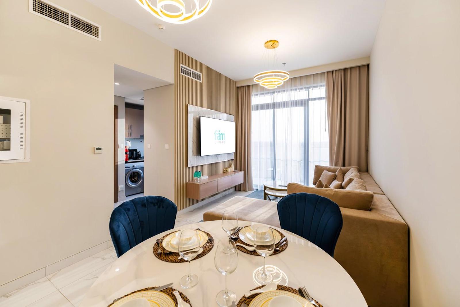 FAM Living - Getaway in Meydan - Modern Comfort Near Top Dubai Attractions