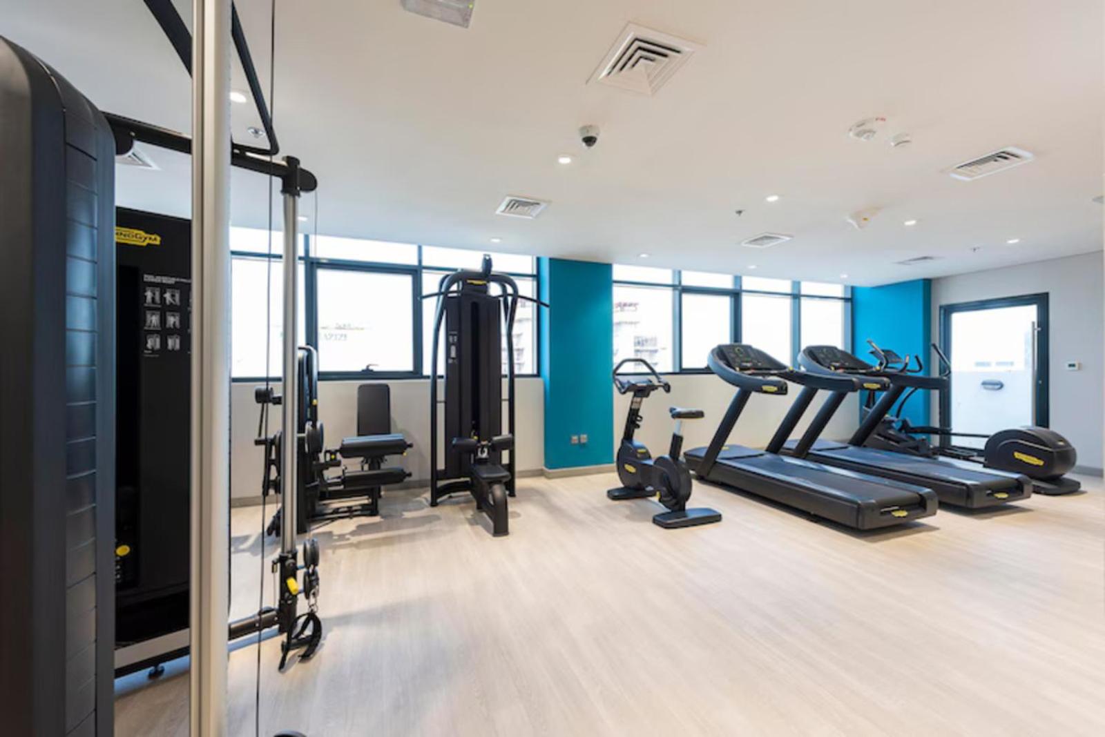 FAM Living - Getaway in Meydan - Modern Comfort Near Top Dubai Attractions