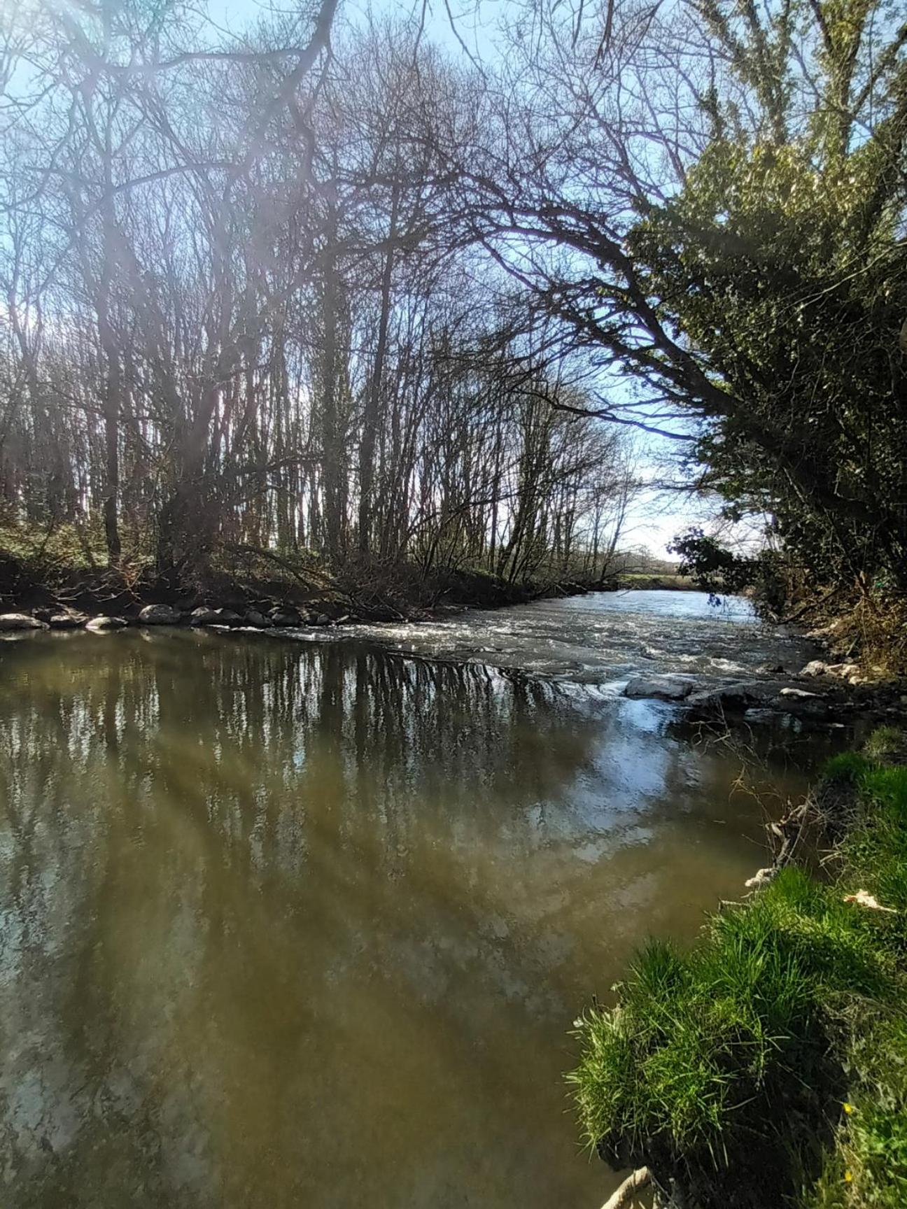 Gite du milieu - 8 personnes en pleine campagne et rivière By Primo