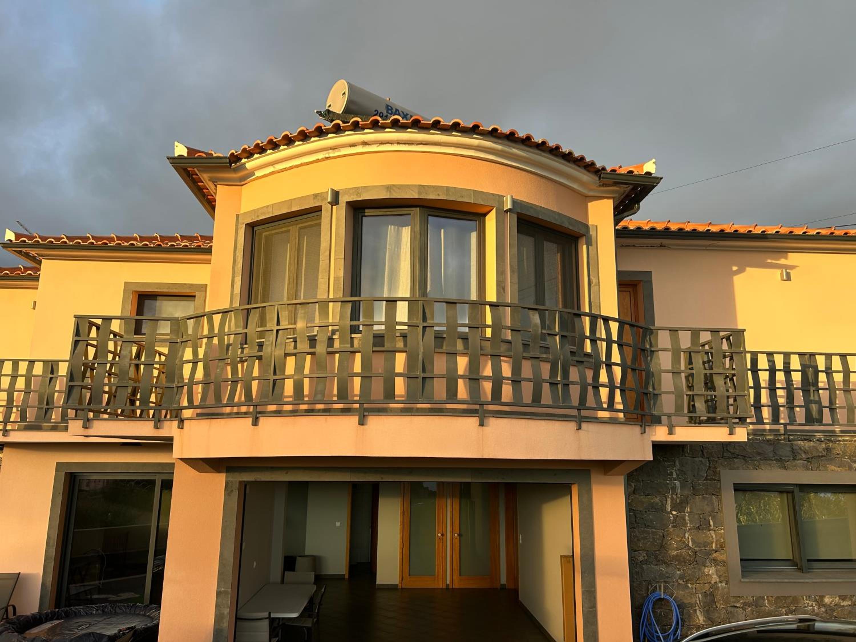 Rose Sun House