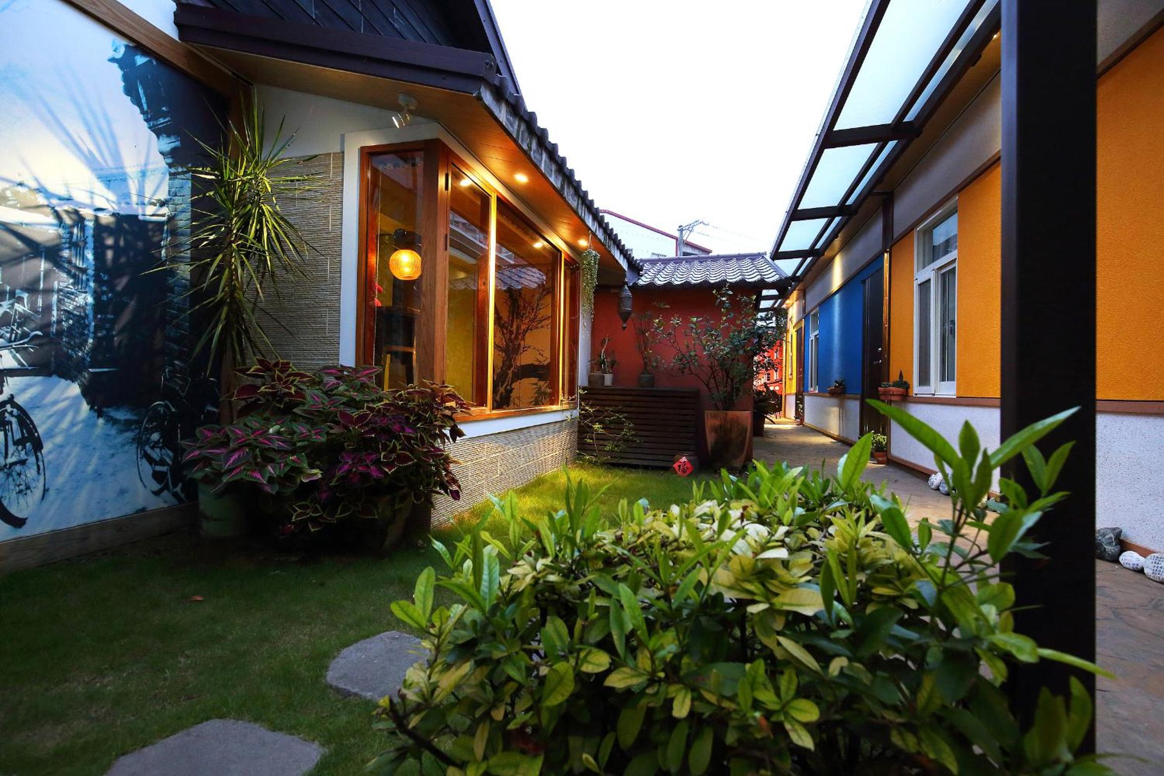 Jasmine Orange B&B view 3