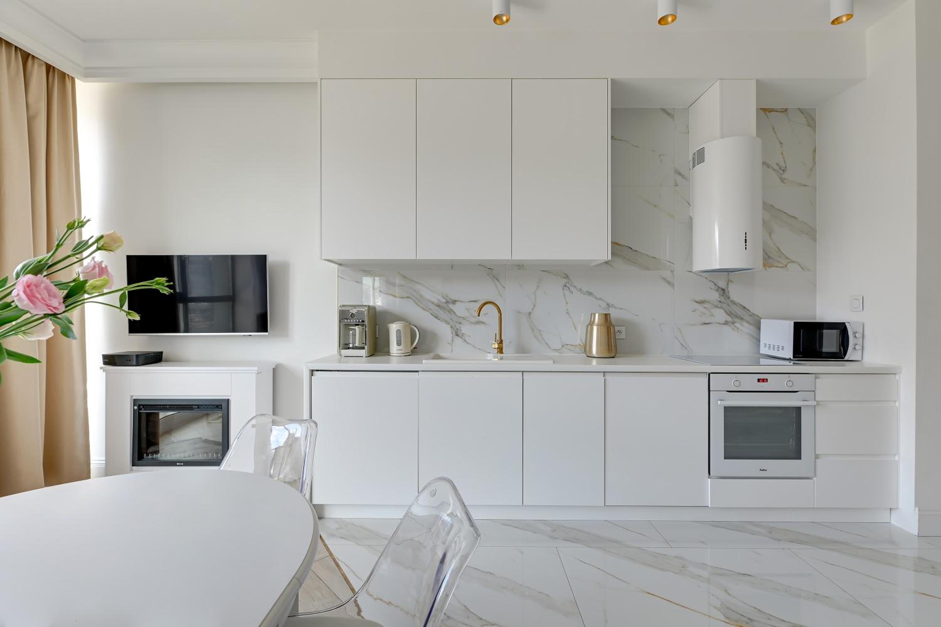 Old Town & River View Premium Apartment by Lion Apartments