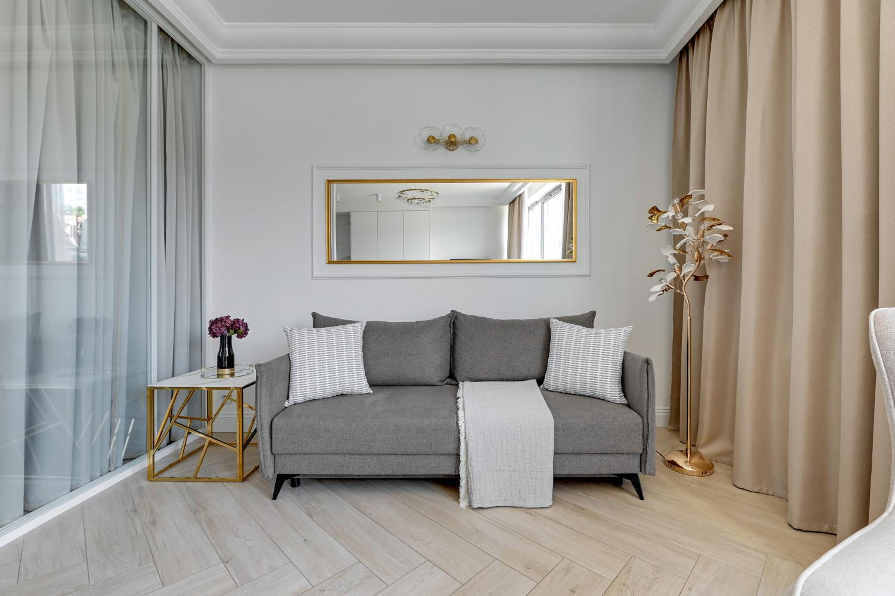Old Town & River View Premium Apartment by Lion Apartments