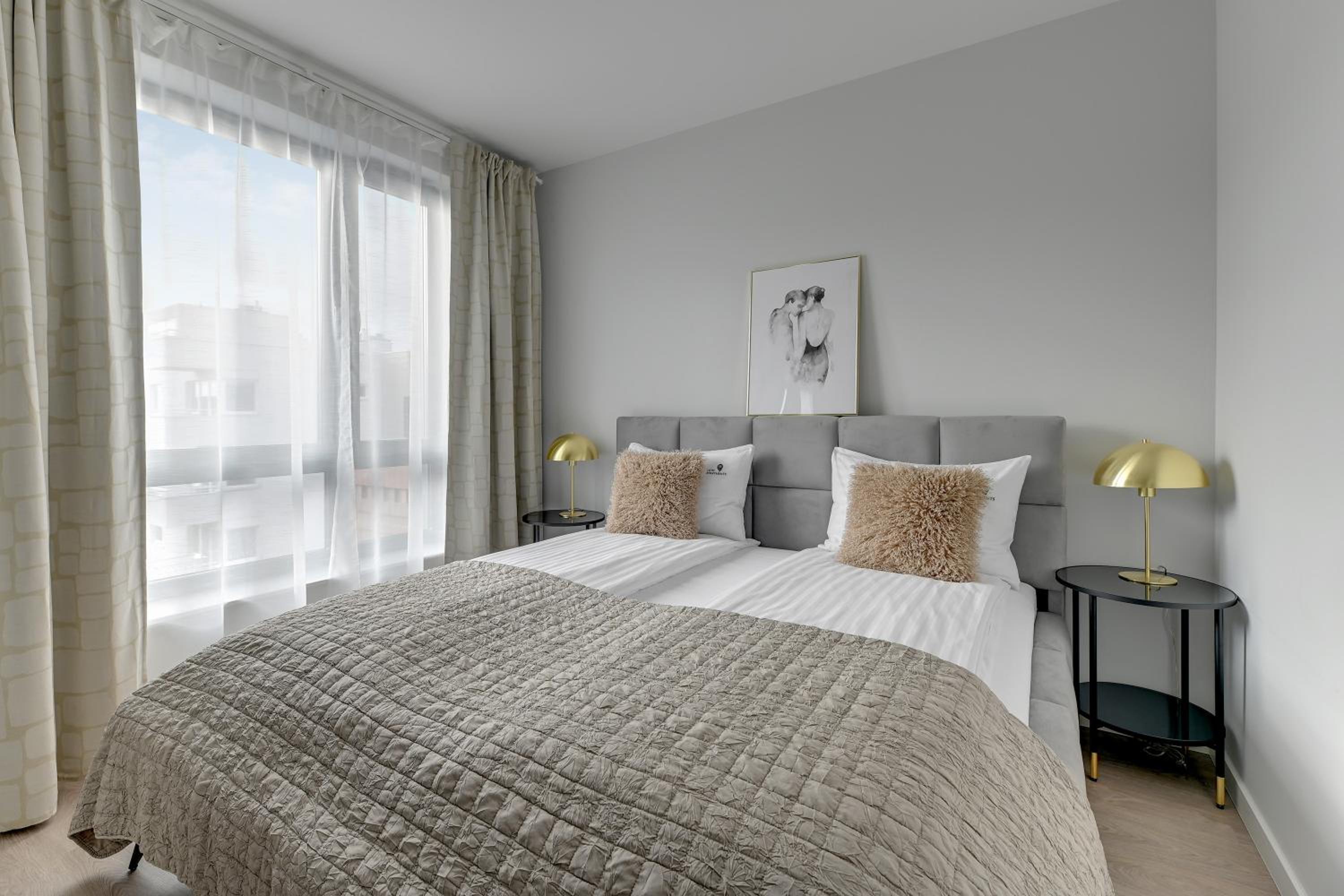 Lion Apartments - Premium Apartments with Parking in the Center of Gdańsk