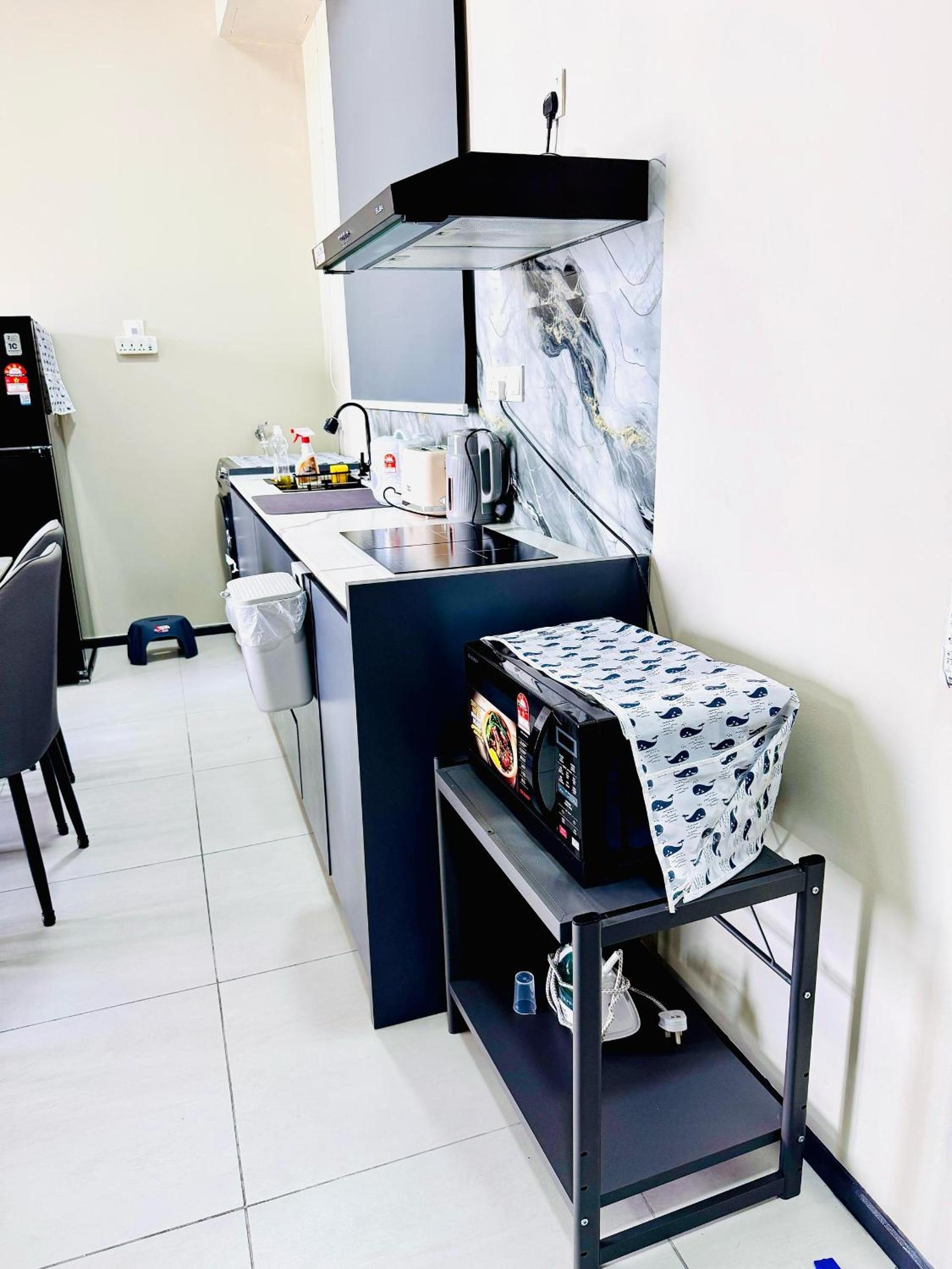Jac Urban Suites Luxury & Premium Staycation 10pax