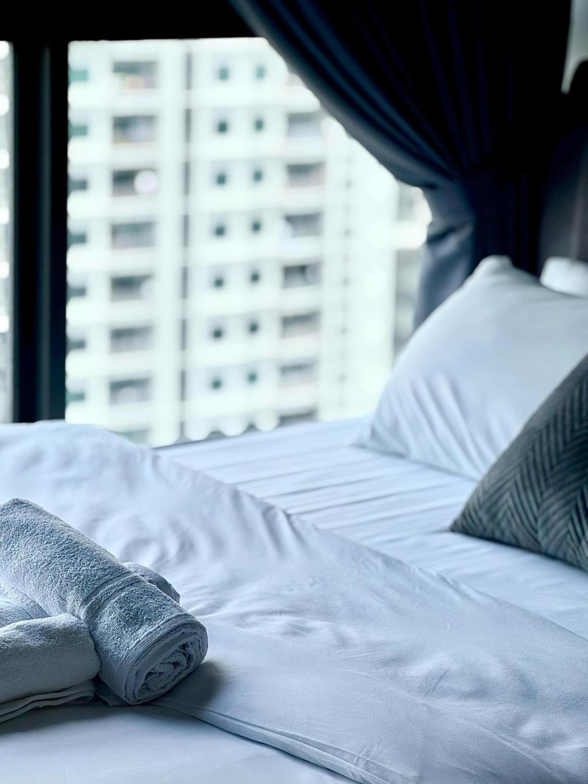 Jac Urban Suites Luxury & Premium Staycation 10pax