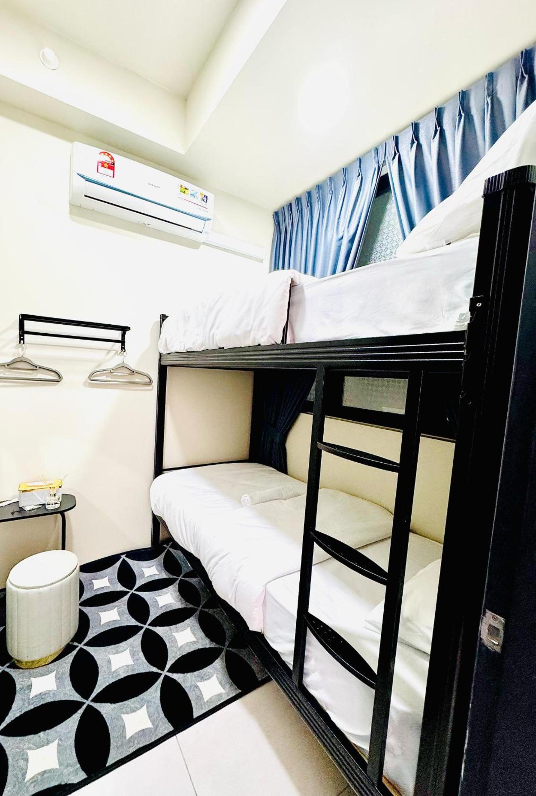 Jac Urban Suites Luxury & Premium Staycation 10pax