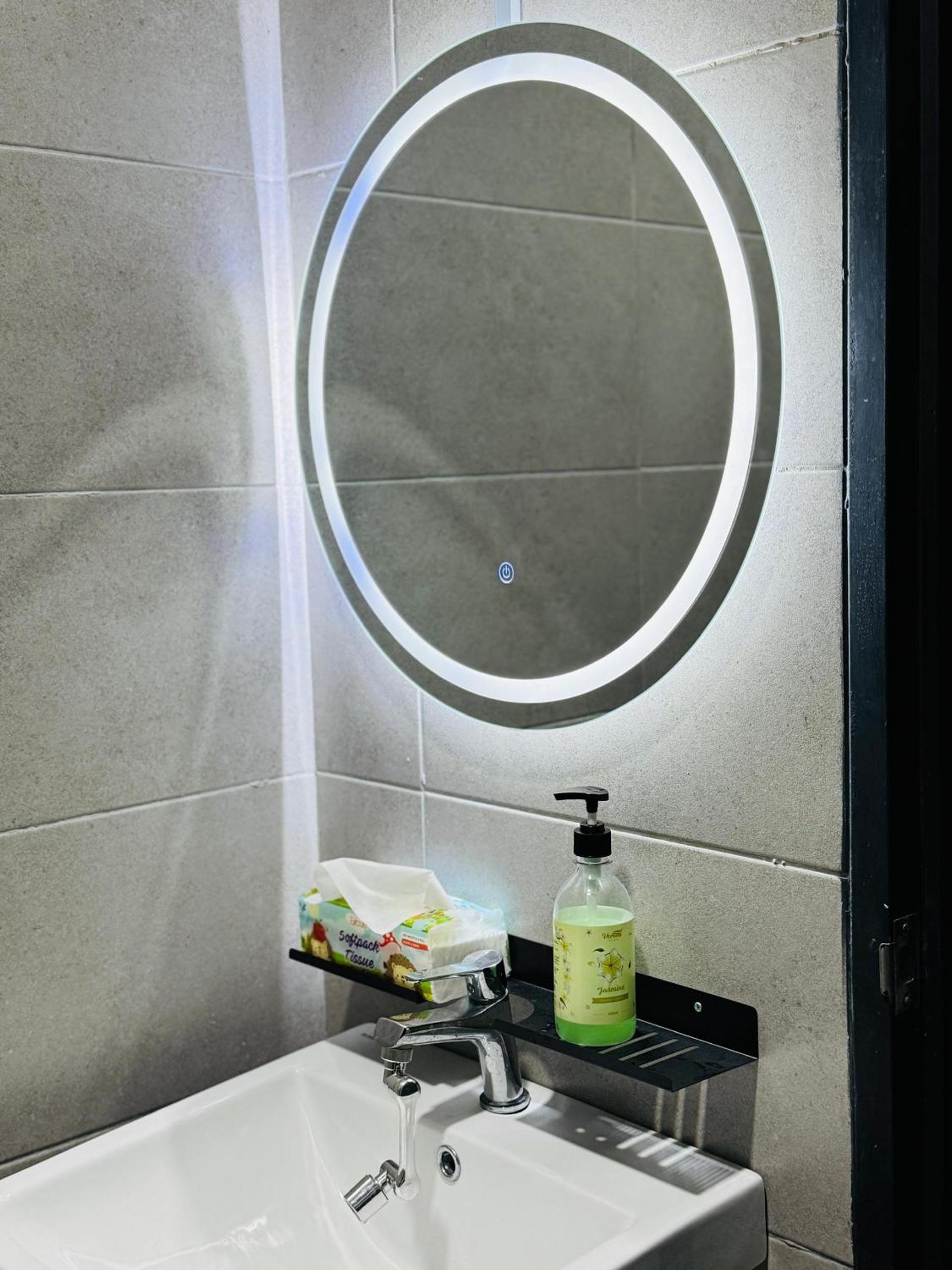 Jac Urban Suites Luxury & Premium Staycation 10pax