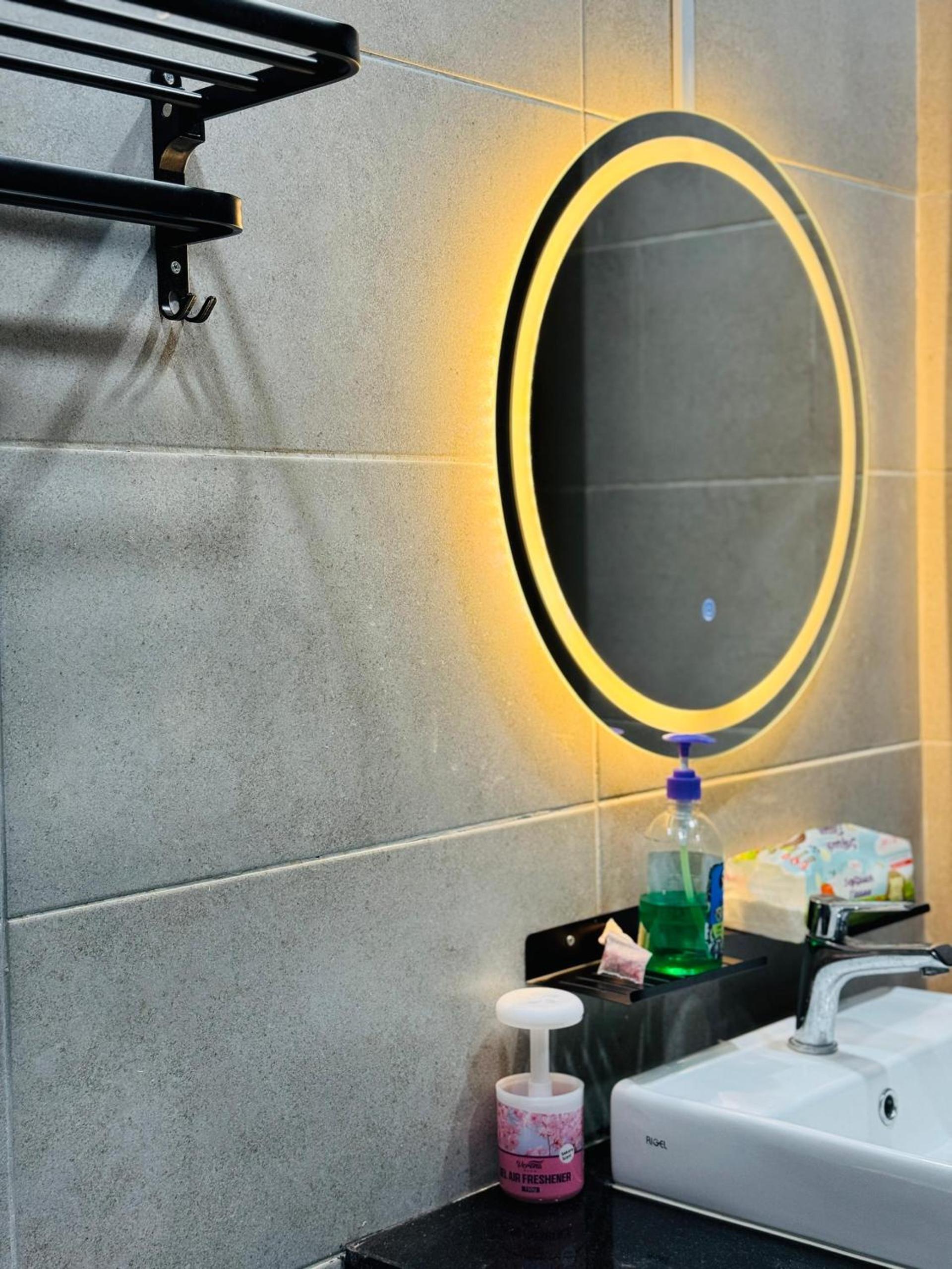Jac Urban Suites Luxury & Premium Staycation 10pax