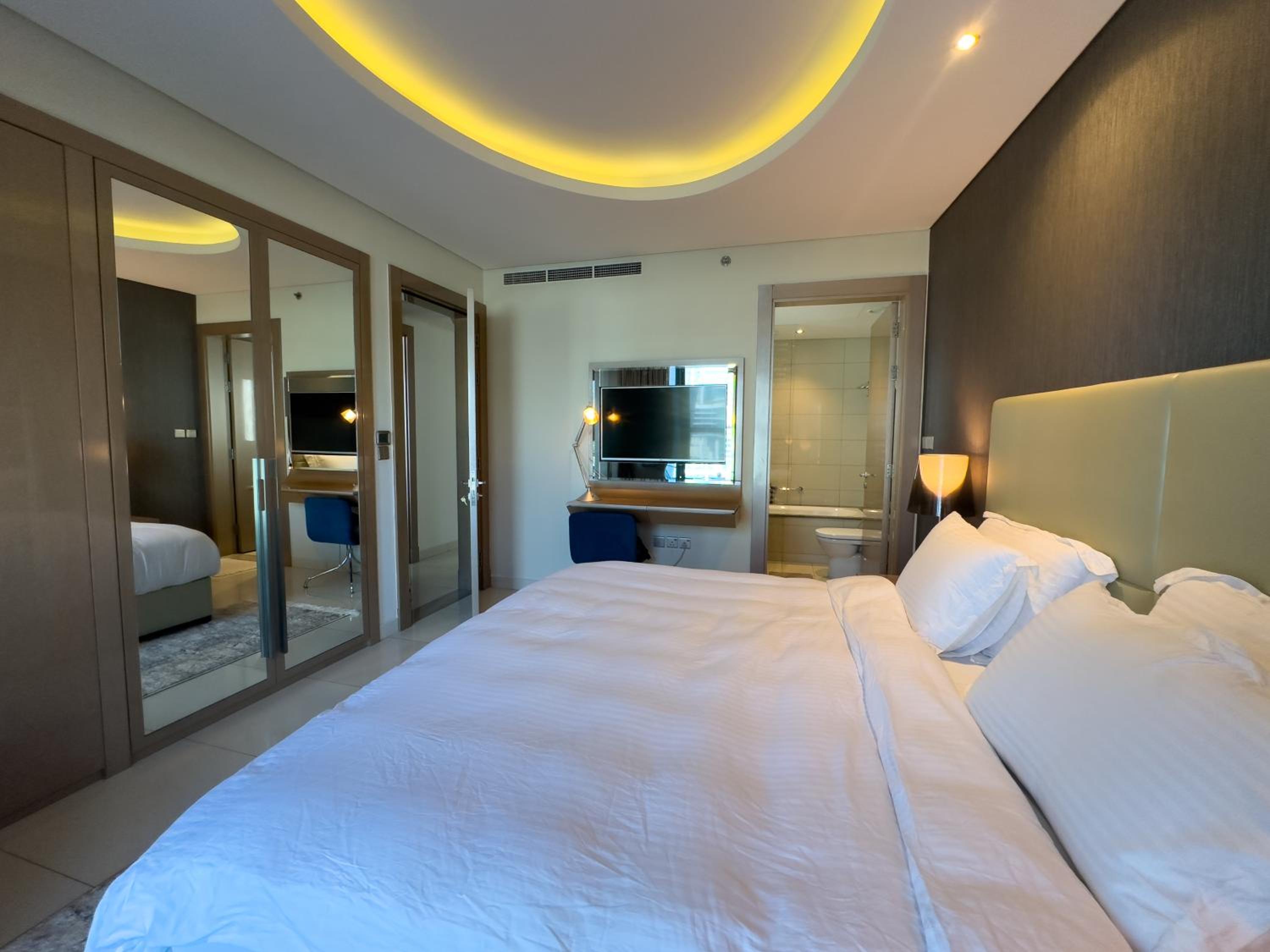 HollywoodDXB Burj Khalifa View - 6Min To Dubai Mall